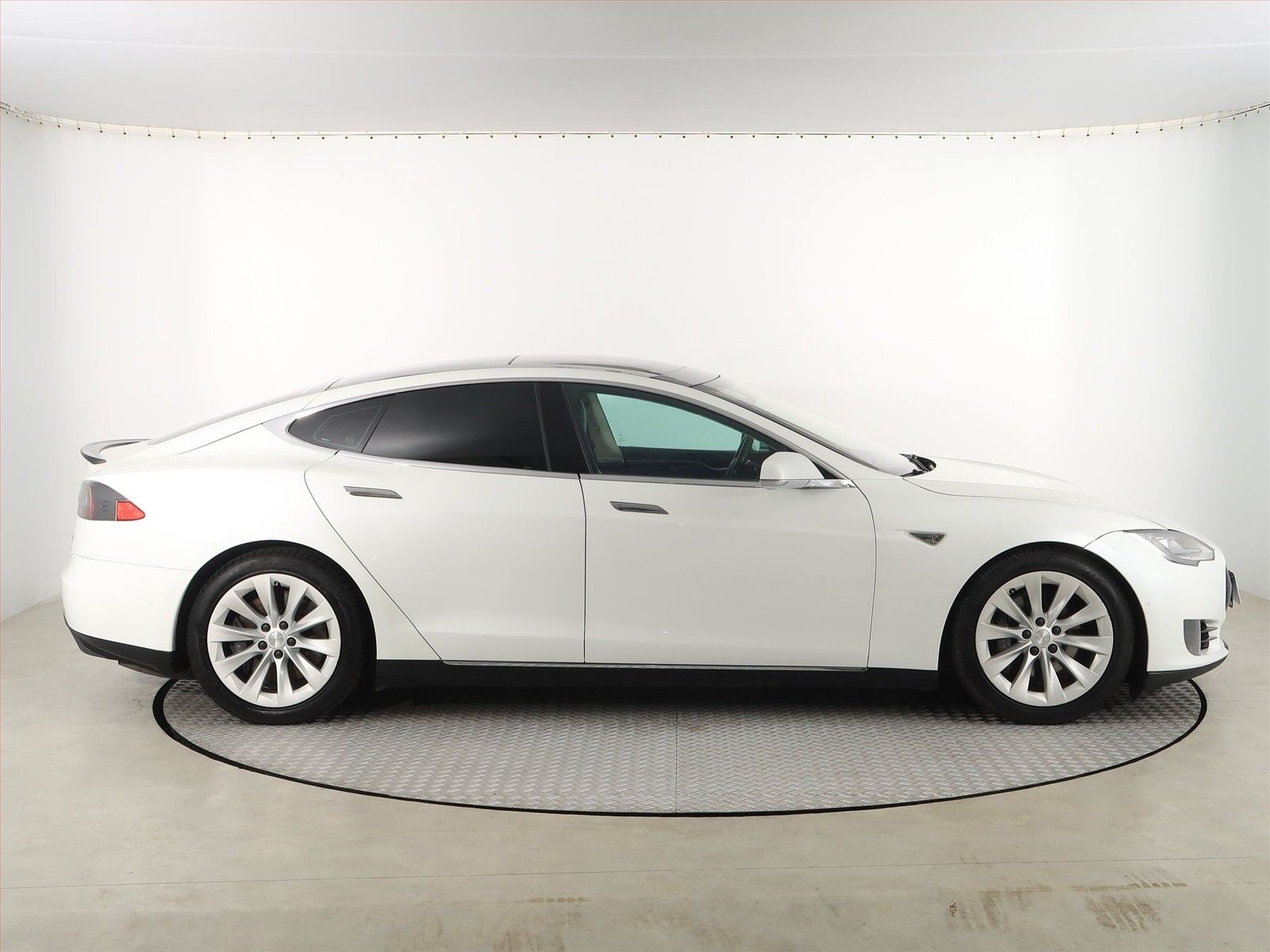 Tesla Model S, 85D, 4X4, Automat, Serv.kniha - fotka 6