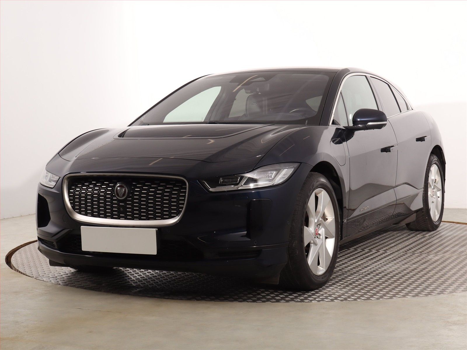 Jaguar I-Pace, EV400, SoH 89%, 4X4, Automat - fotka 2