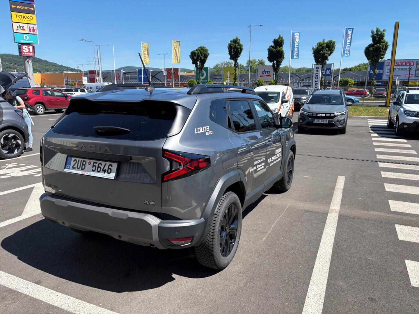 Dacia Duster, extreme hybrid-G 150 4x4    11 - fotka 4