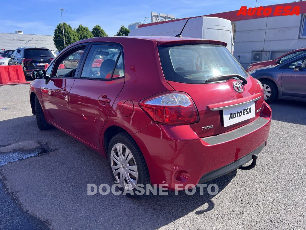 Toyota Auris, 1.6 i - fotka 2