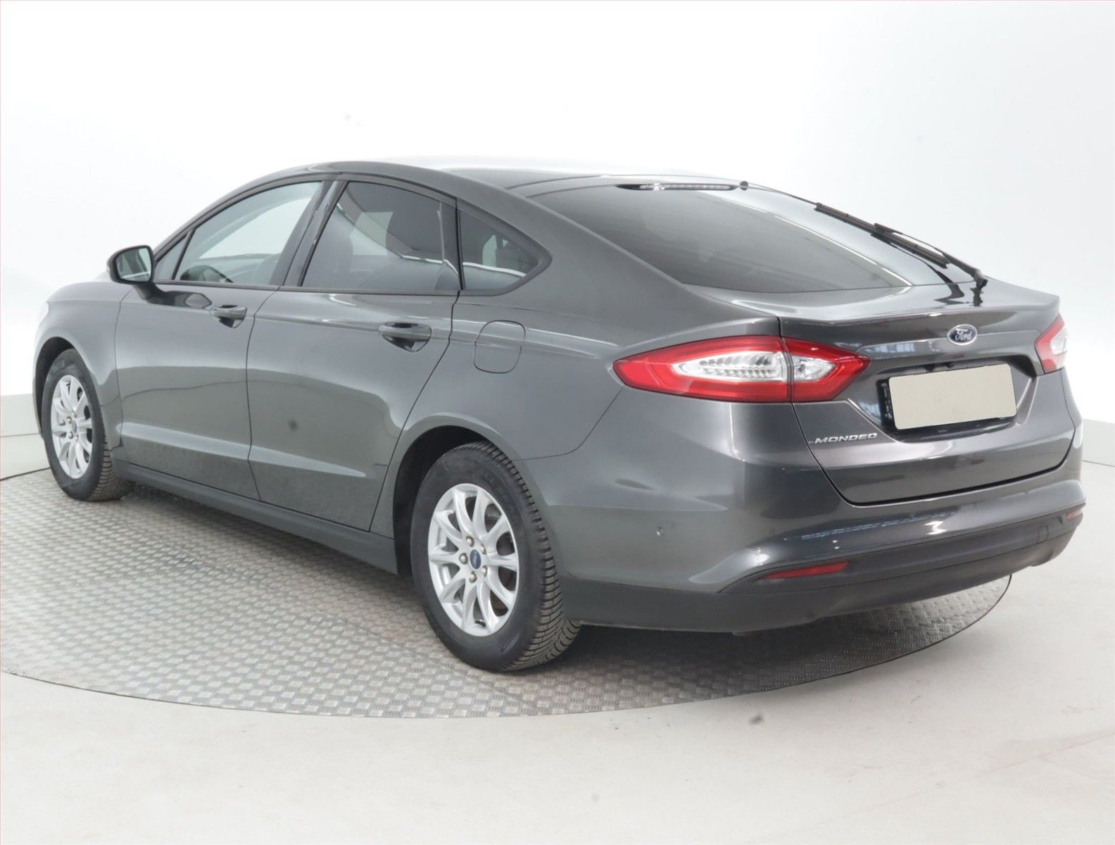 Ford Mondeo, 1.5 EcoBoost, Serv.kniha, Navi - fotka 4