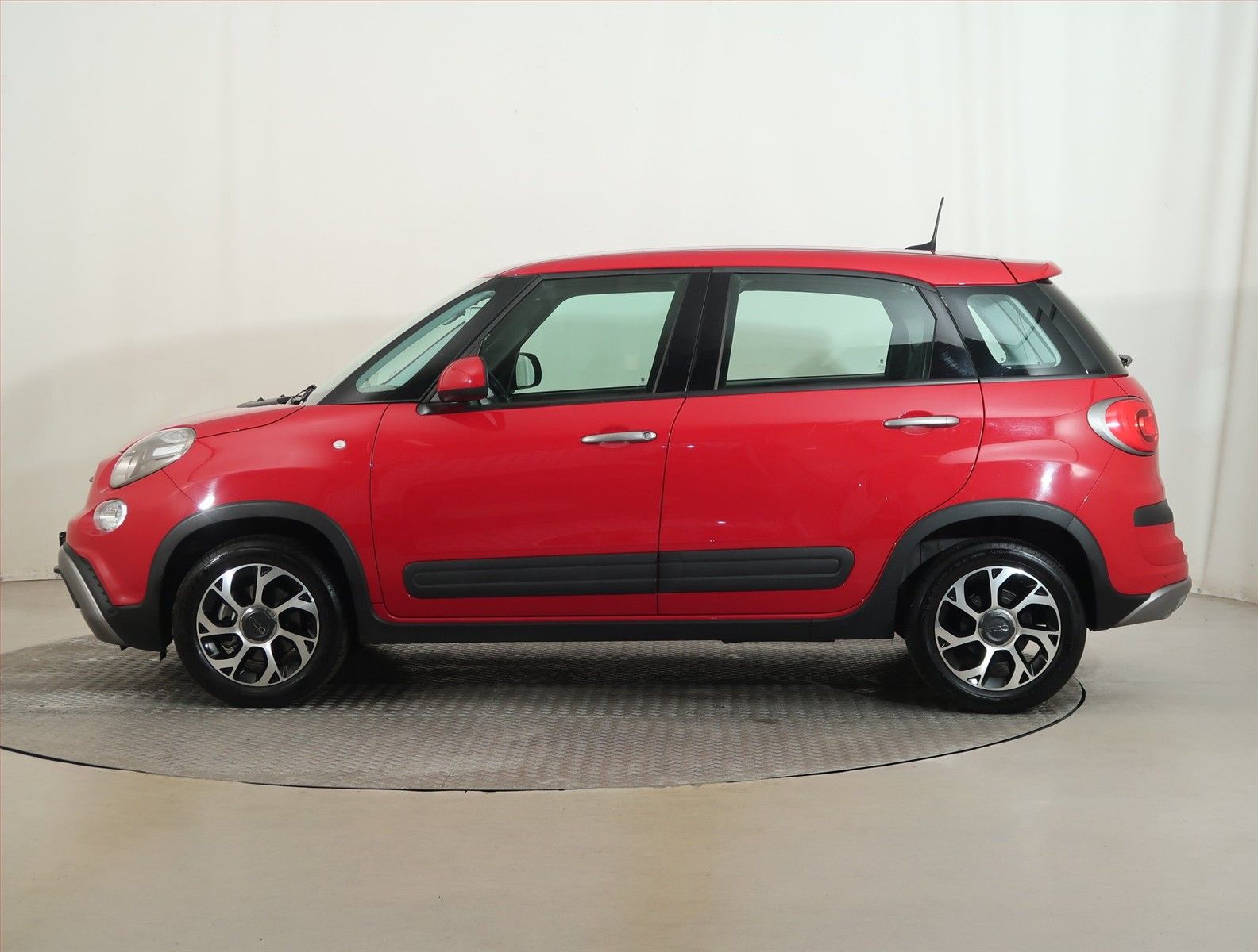 Fiat 500L, 1.4 16V, ČR,1.maj, Serv.kniha - fotka 3