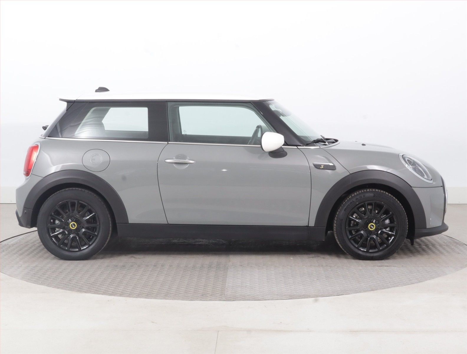Mini, Cooper SE 32 kWh, SoH 97% - fotka 6