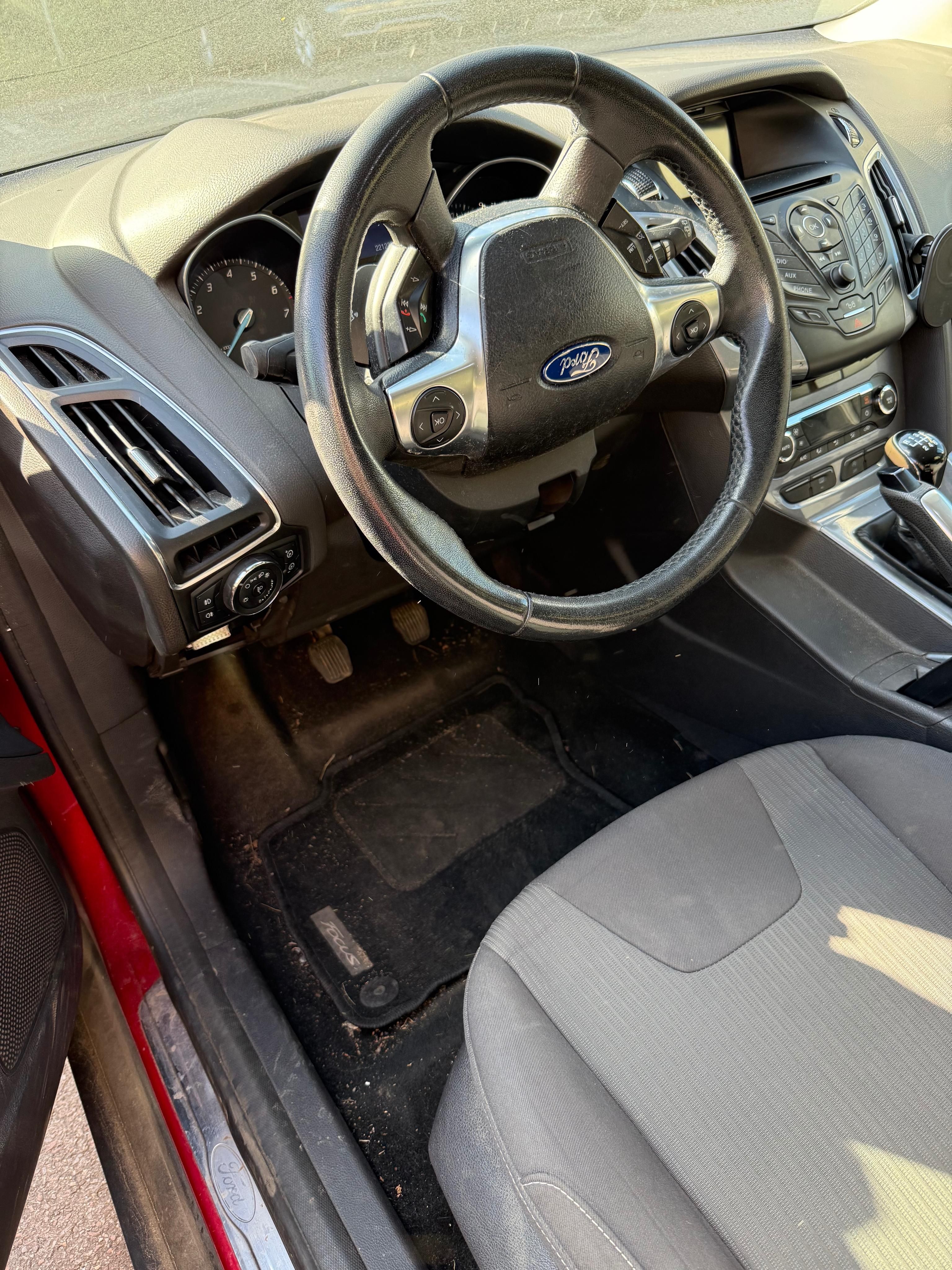 Ford Focus, 1.6 Ecoboost -pojízdné/závada - fotka 5