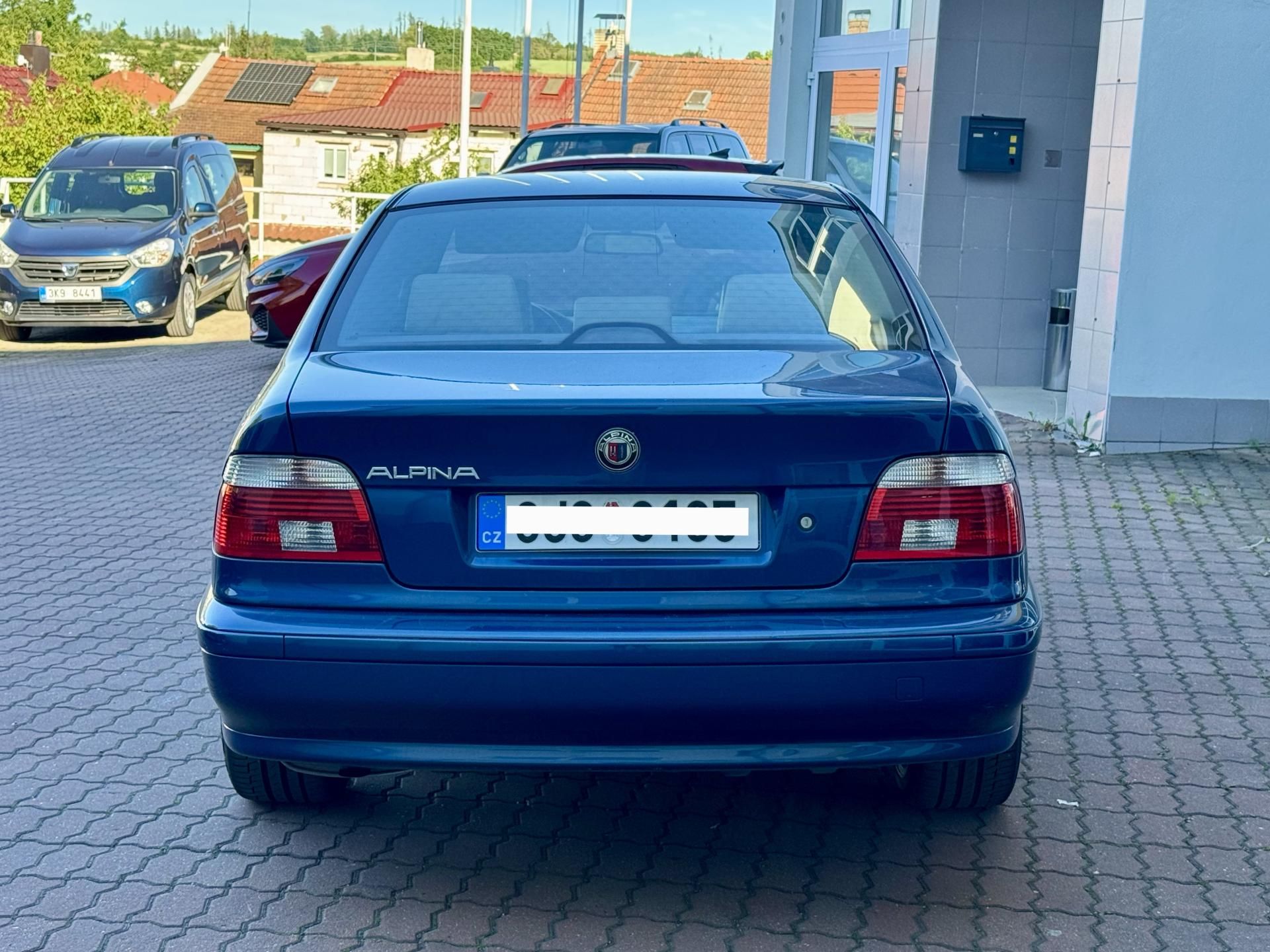BMW Řada 5, 520d manuál - fotka 6