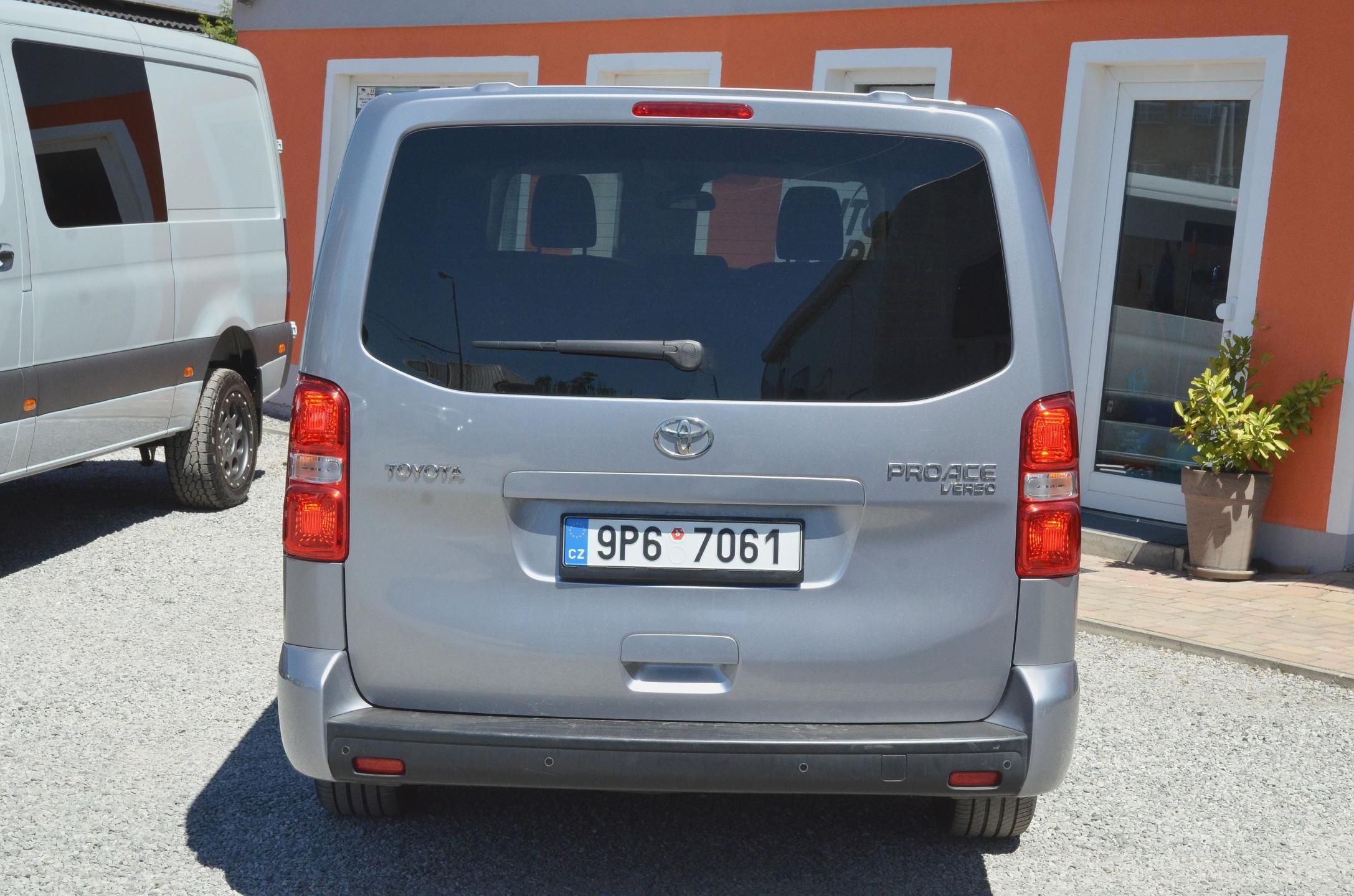 Toyota Proace Verso, 2.0 D 130kW 8AT / ČR / 8 MÍST - fotka 5