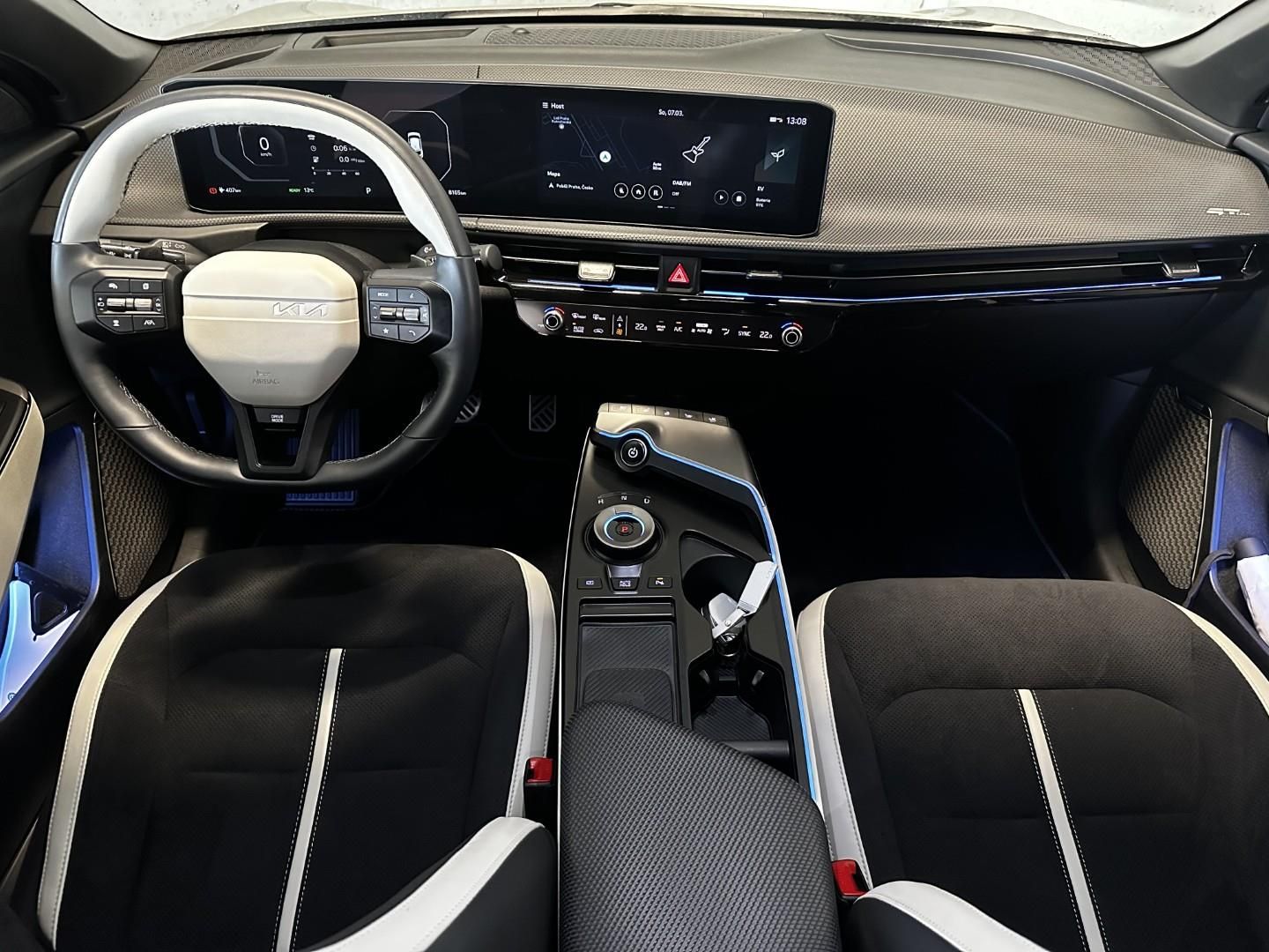 Kia EV6, AC 239kW 4x4  GT-LINE 239 KW + - fotka 5