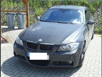 BMW e90 330i