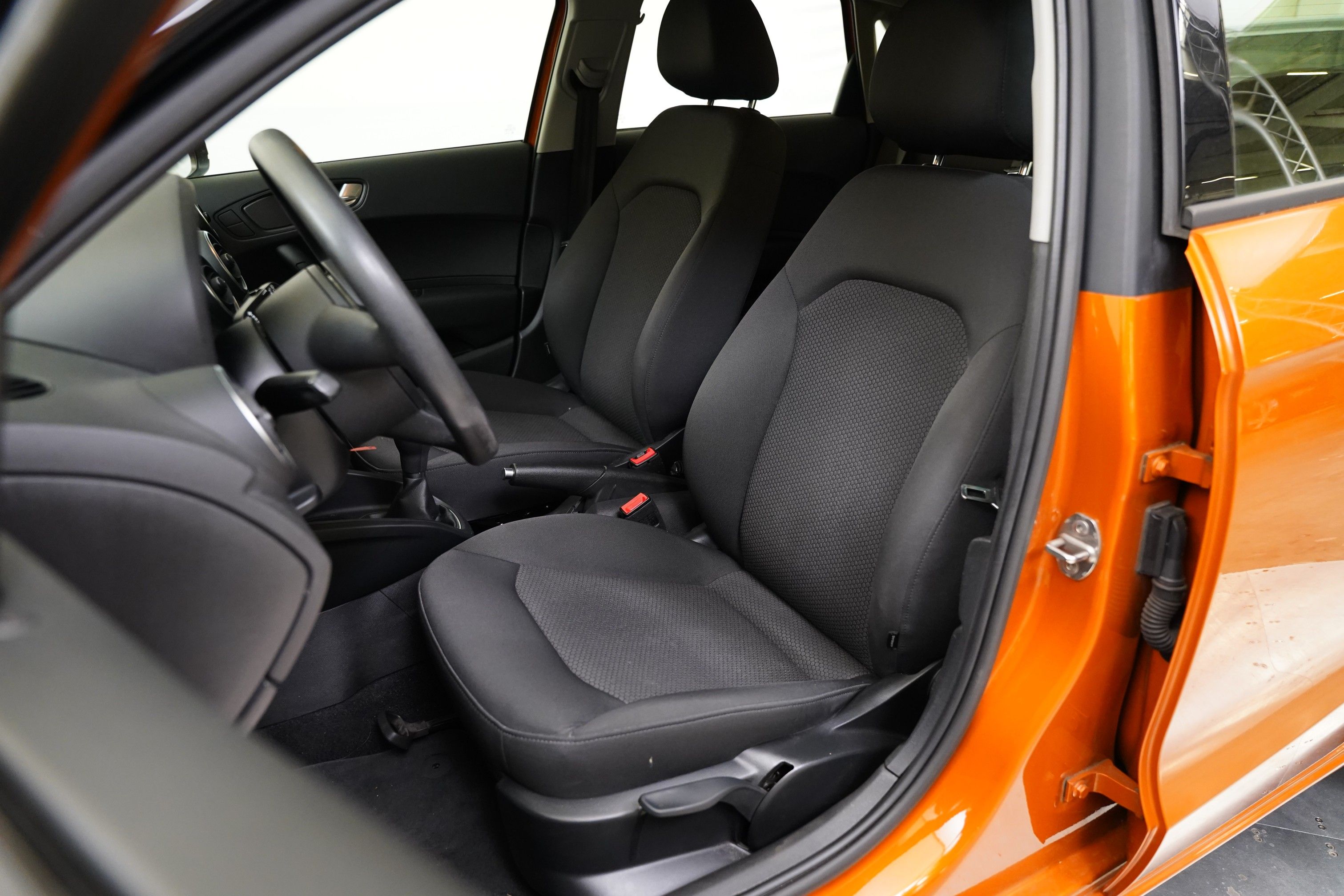 Audi A1, 1.4 TFSI 90 kW Attraction - fotka 5