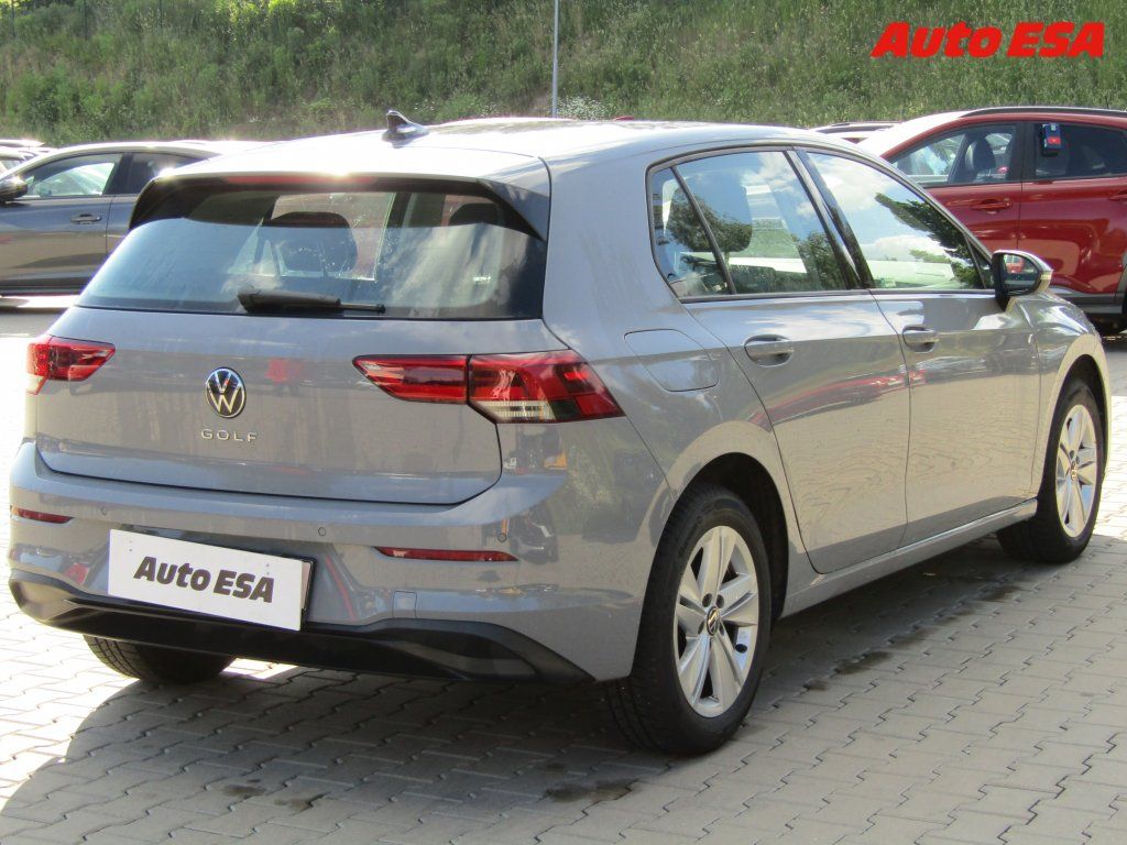 Volkswagen Golf, 1.0 TSi,1.maj,ČR,Life - fotka 4