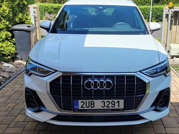 NOVÝ VŮZ S-LINE 35 TFSI