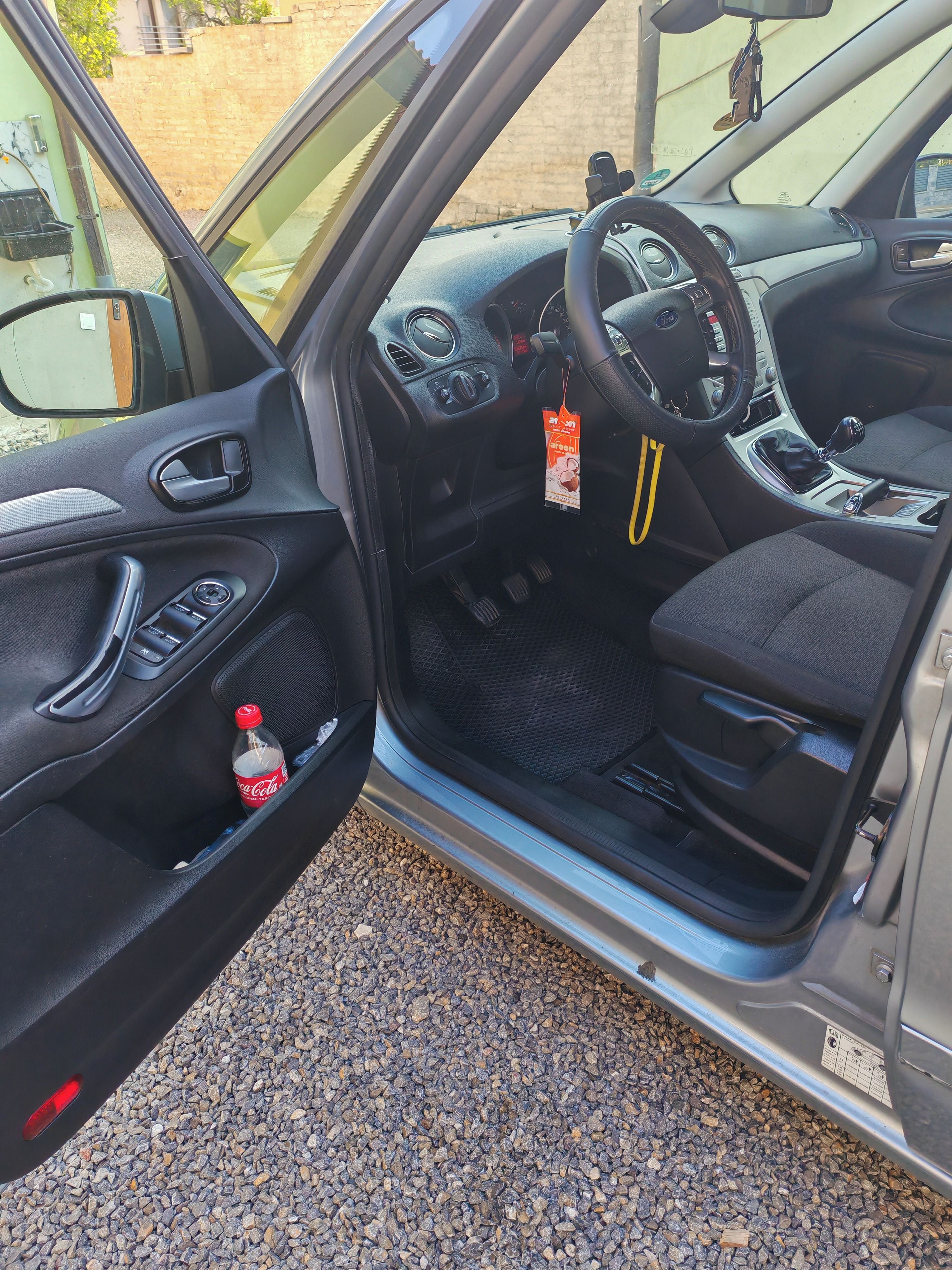 Ford Galaxy - fotka 3