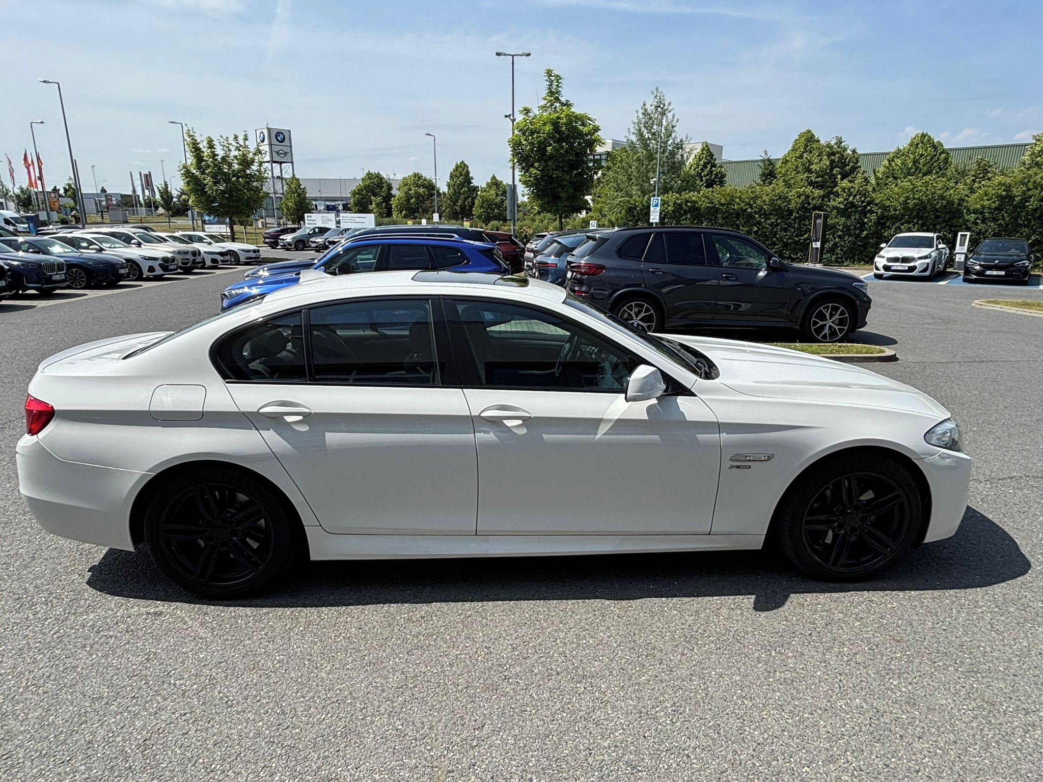 BMW Řada 5, 535d xDrive, M-packet, 230kw - fotka 4