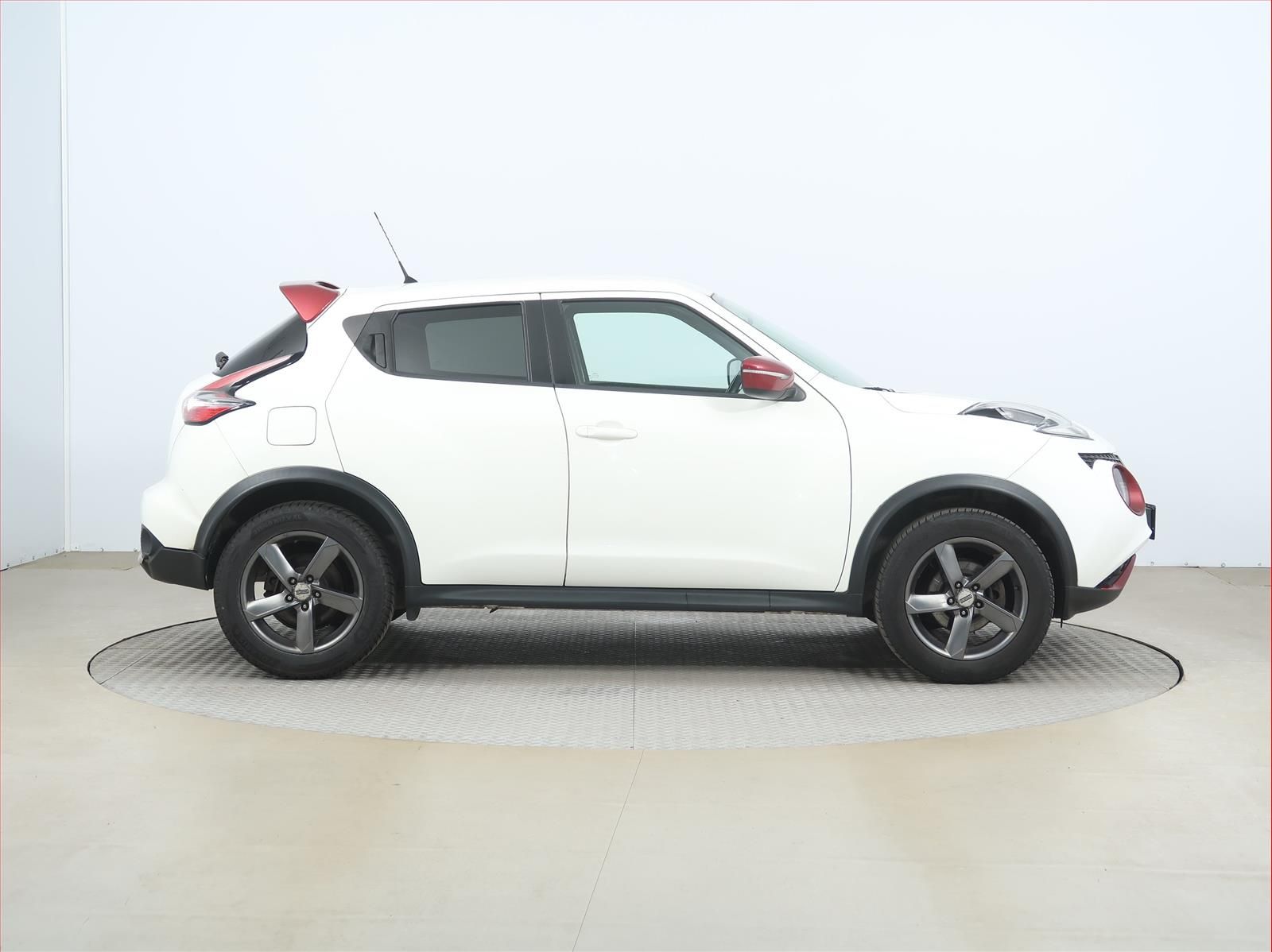 Nissan Juke, 1.2 DIG-T, Serv.kniha, Navi - fotka 6