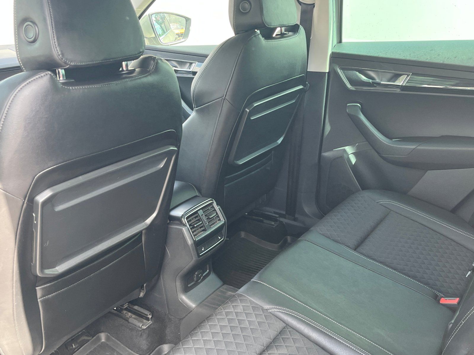 Škoda Karoq, 1.5 TSI 110 kW ACT Style DSG - fotka 6
