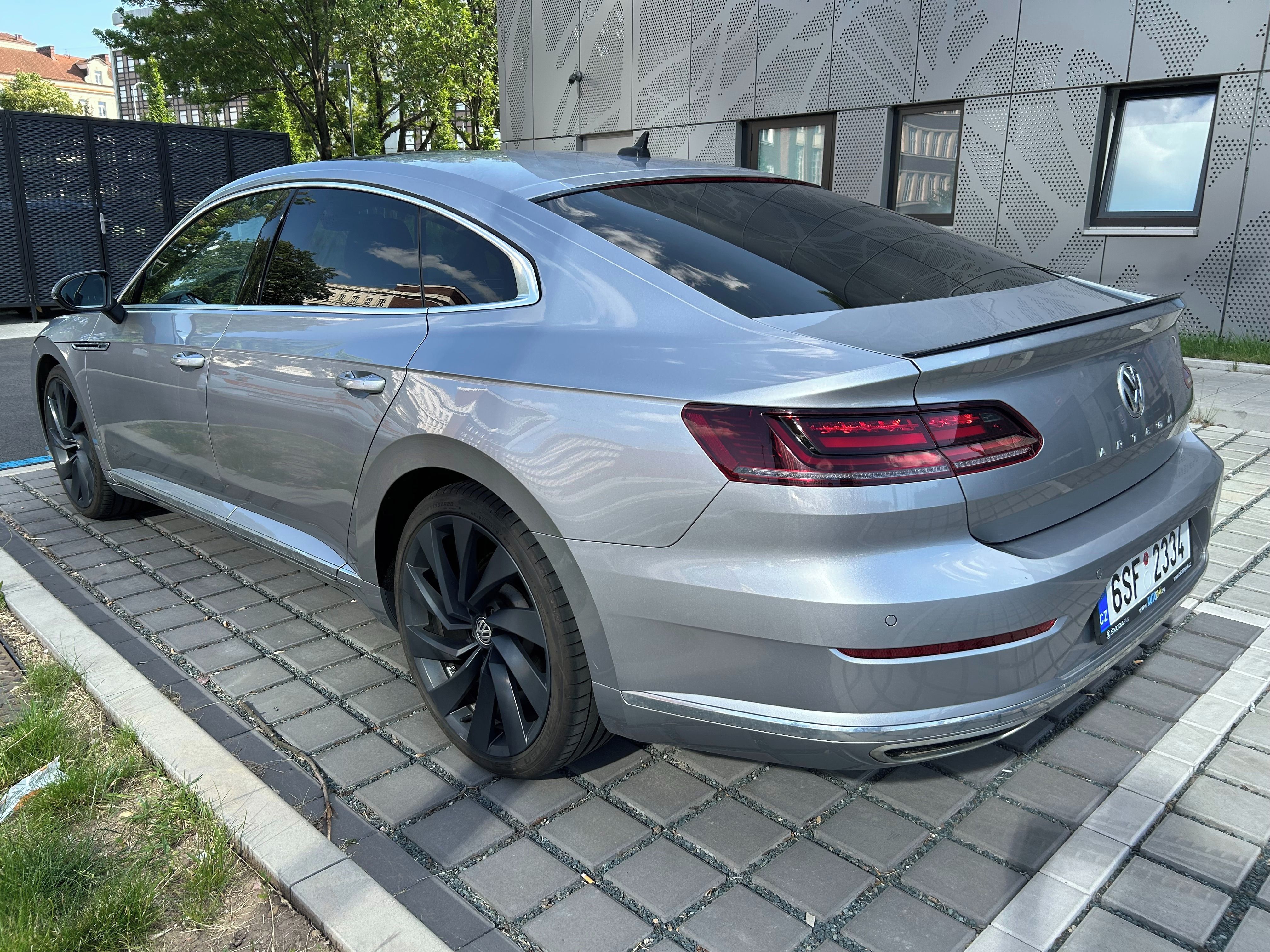 Volkswagen Arteon, 2.0 TSI R-Line - servisováno - fotka 5