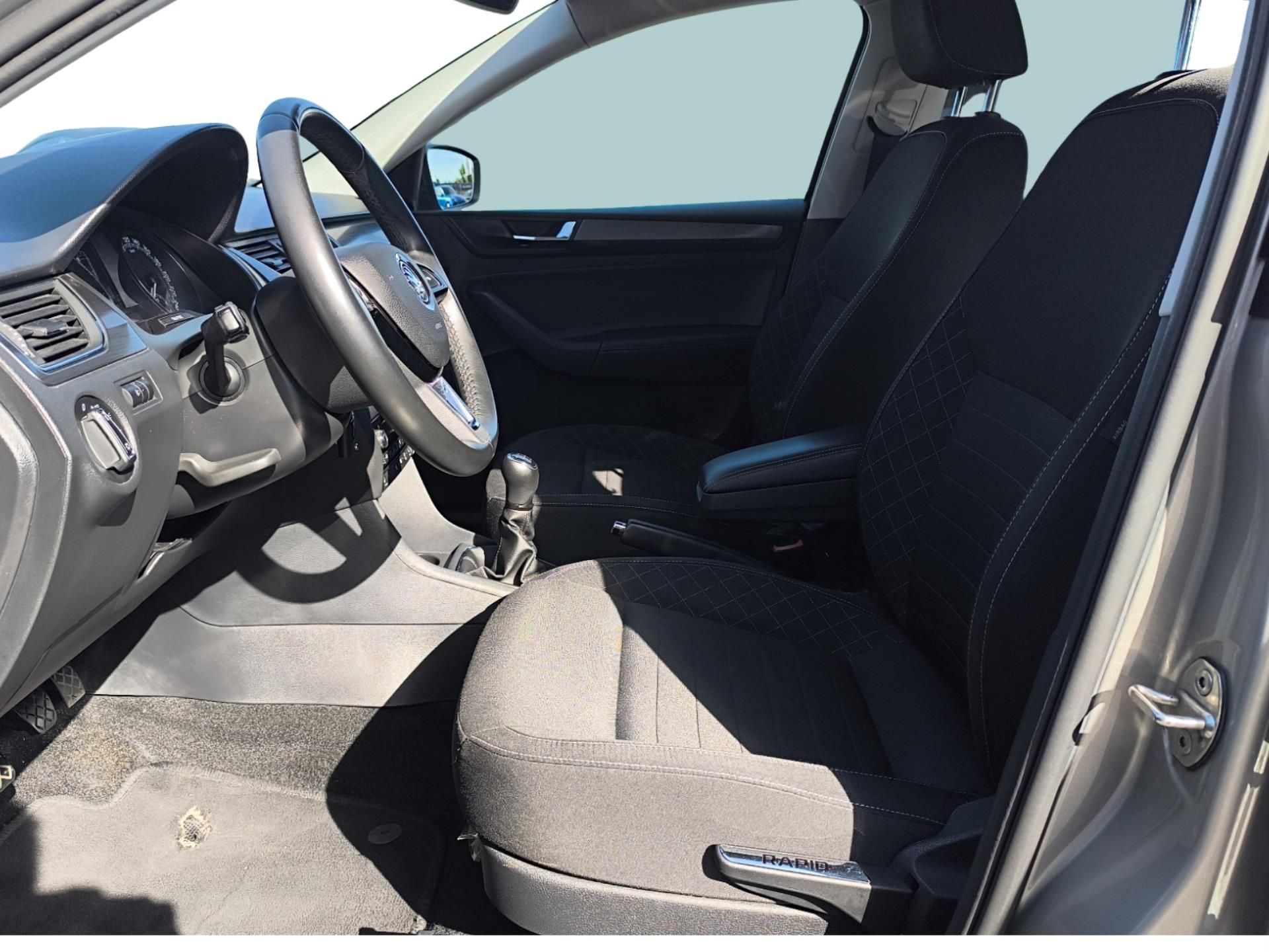 Škoda Rapid, Spaceback StylePlus 1.0TSI . - fotka 6