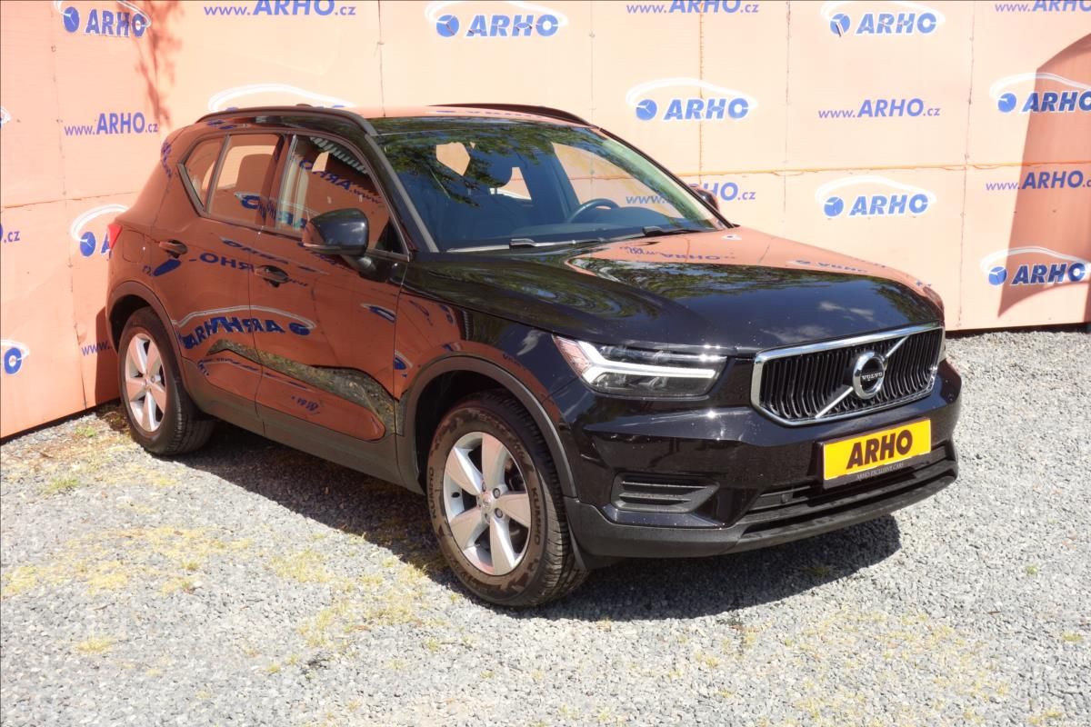 Volvo XC40, 2,0 D3 110KW, MANUAL, FWD.