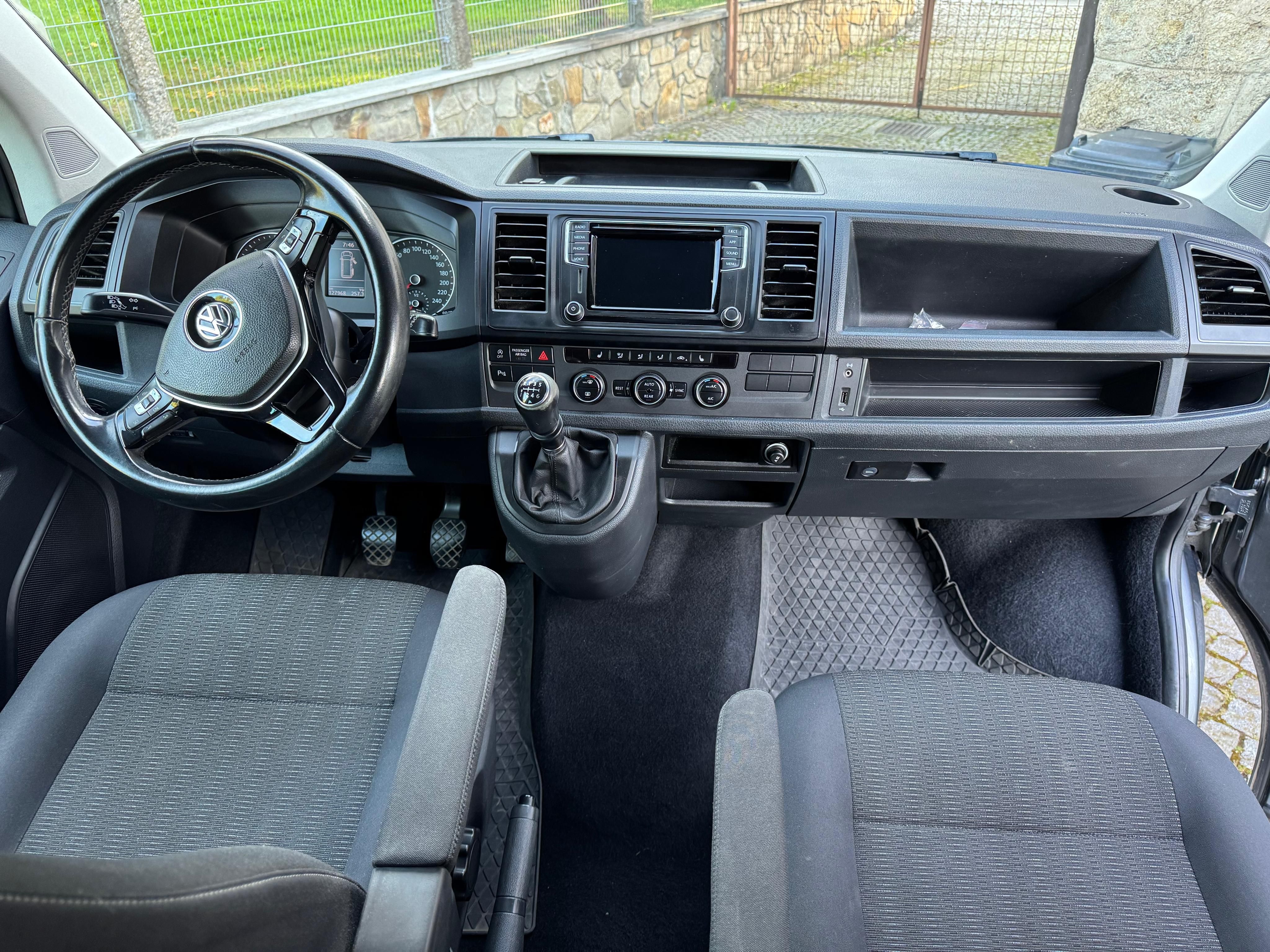 Volkswagen Caravelle, VW Caravelle T6 long - fotka 3