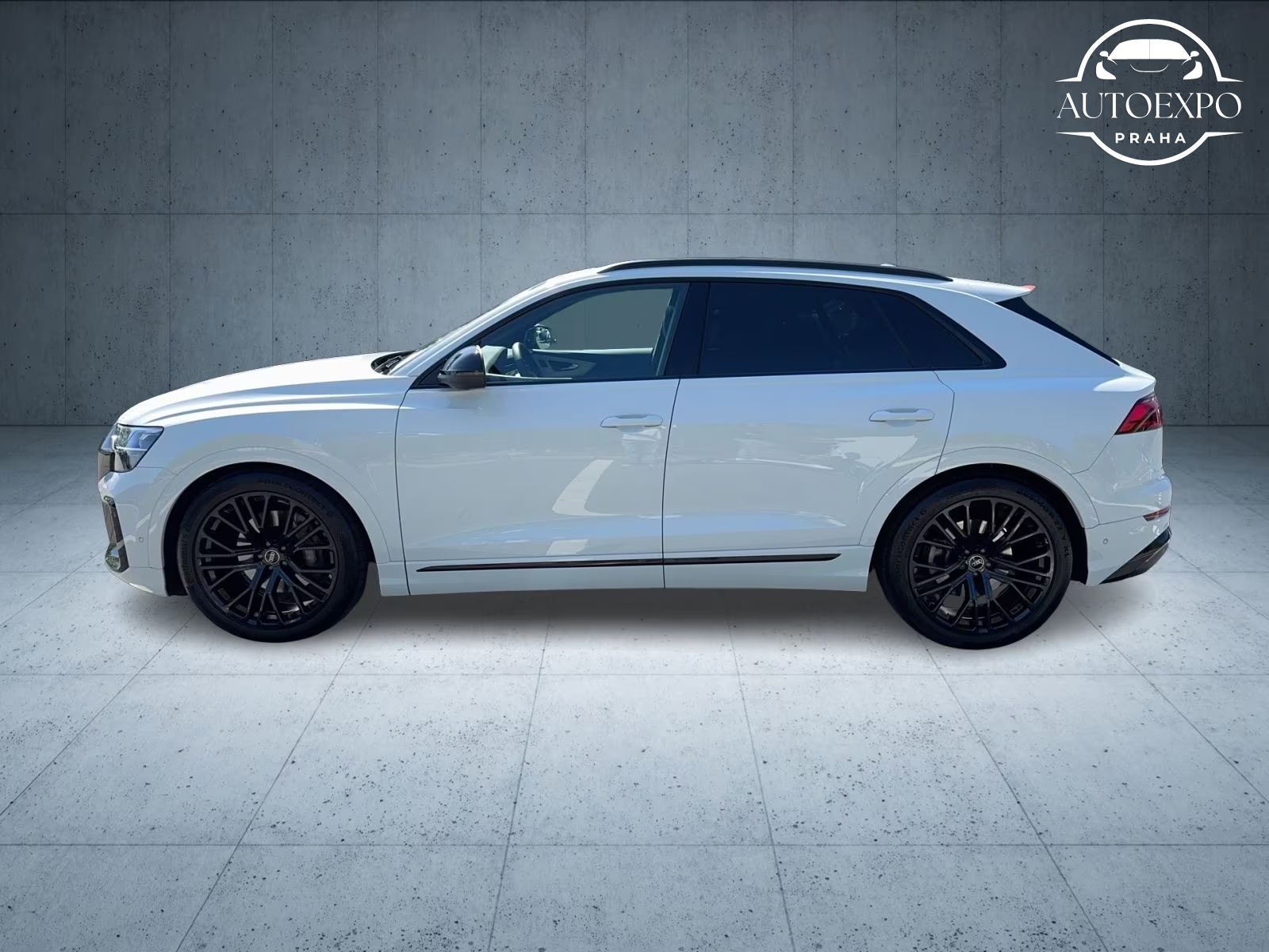 Audi Q8, S line 50 TDI - fotka 3