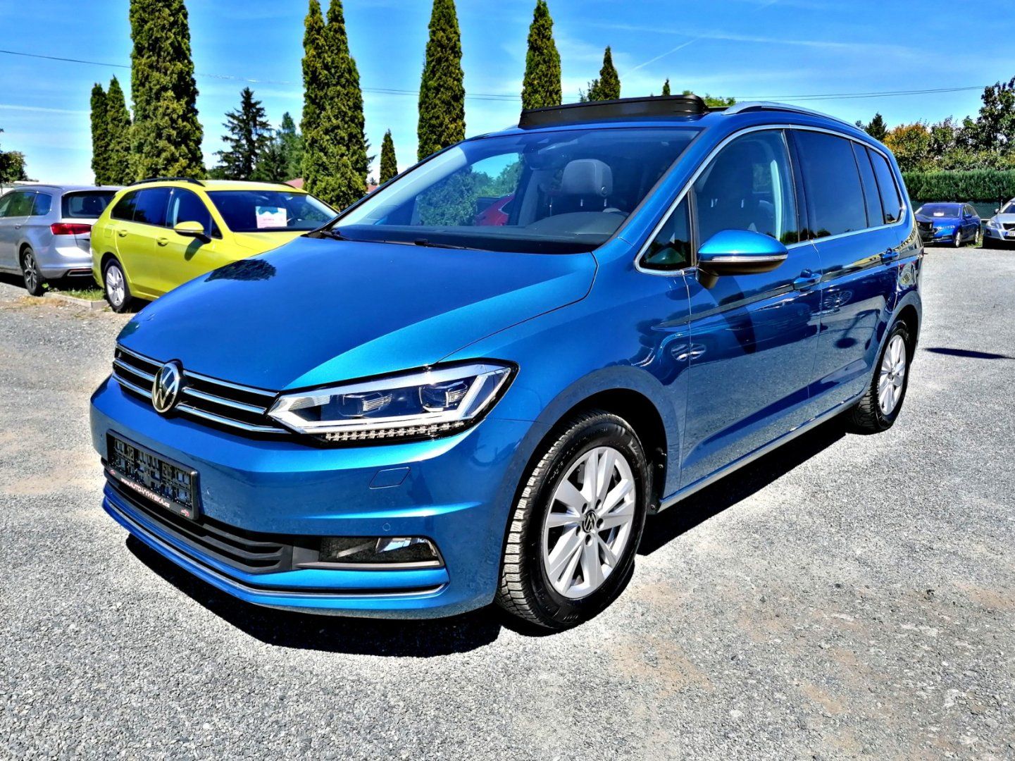 Volkswagen Touran, 1.5 TSi DSG Highline 7-míst - fotka 2