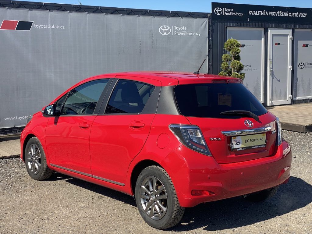 Toyota Yaris, 1.33i, ČR-1m, Active, 2x kola - fotka 4