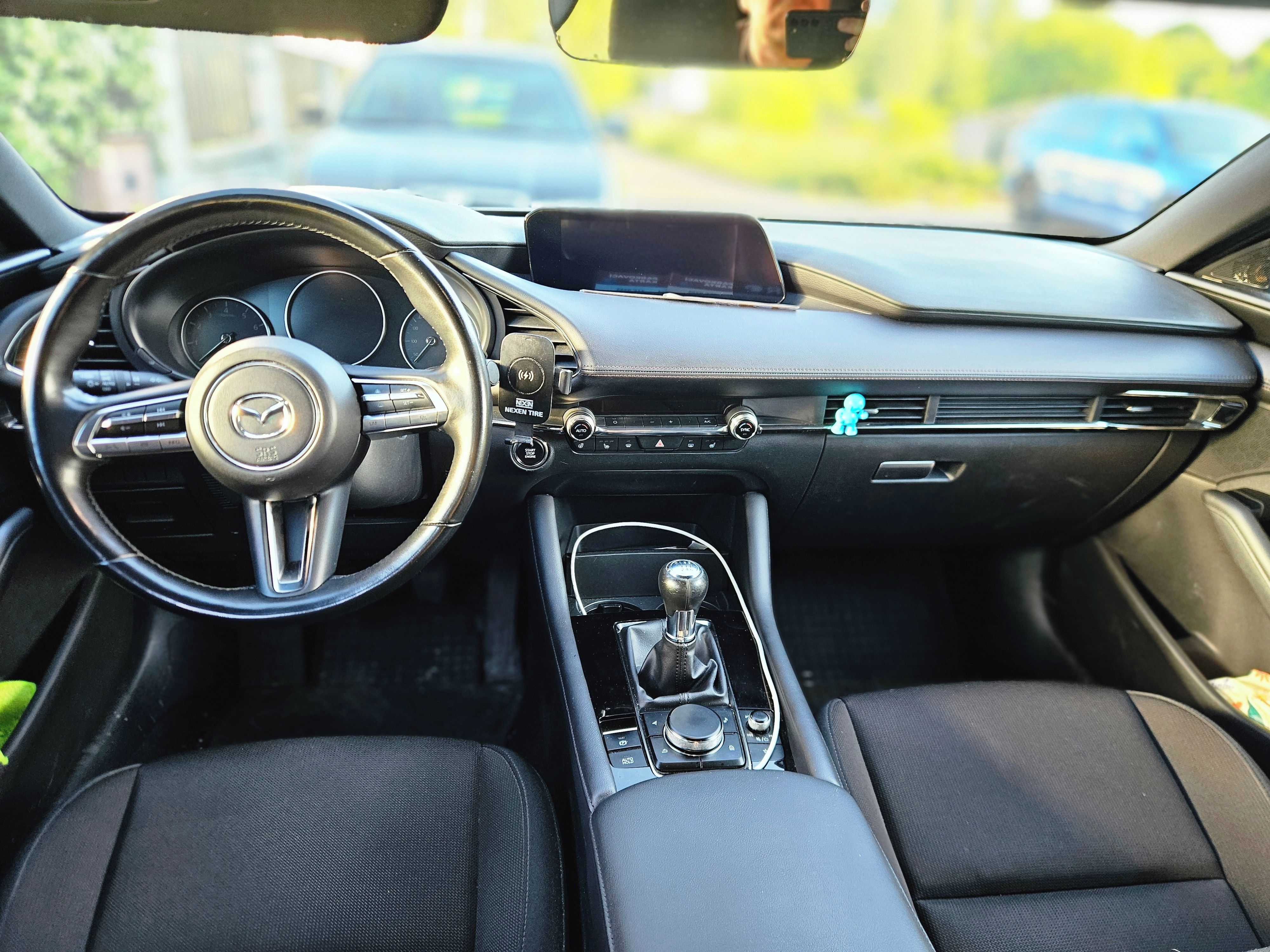Mazda 3 - fotka 3
