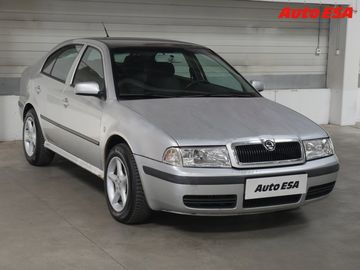 1.6i,AC,výhřev sed