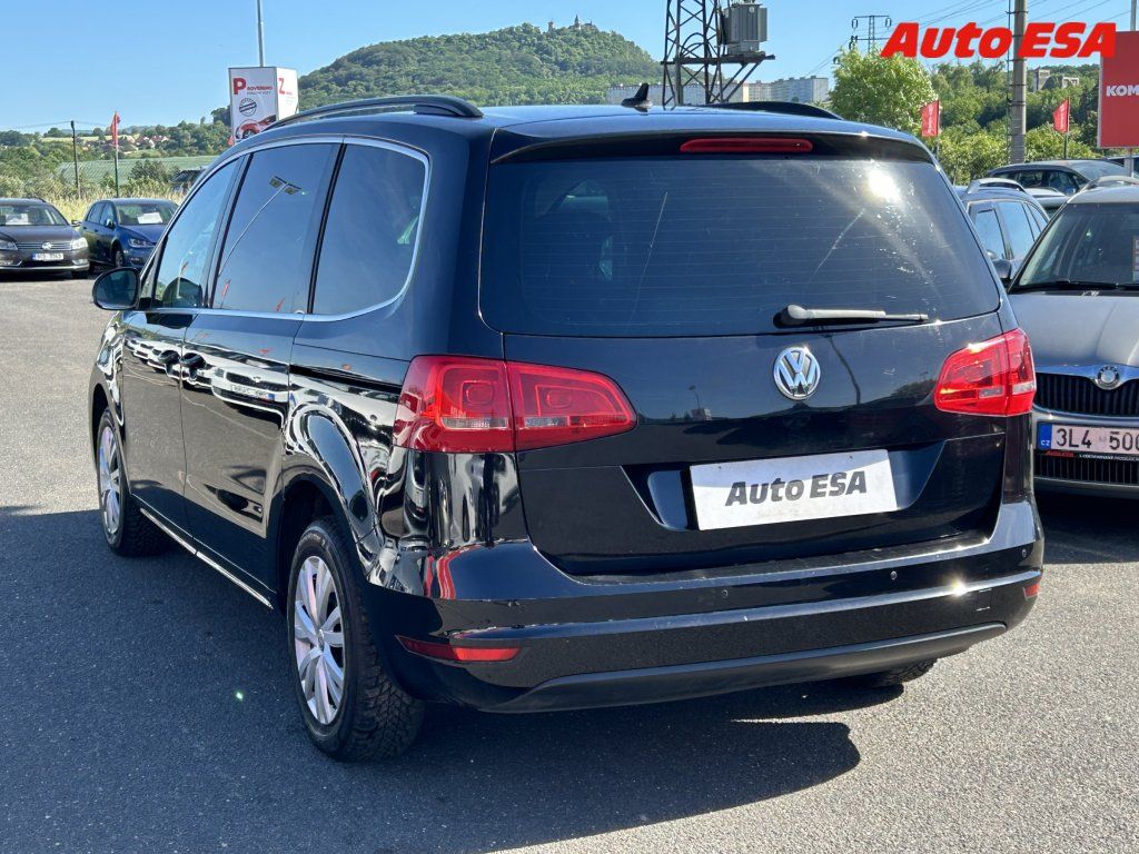 Volkswagen Sharan, 2.0 TDi,Match,autoAC - fotka 6