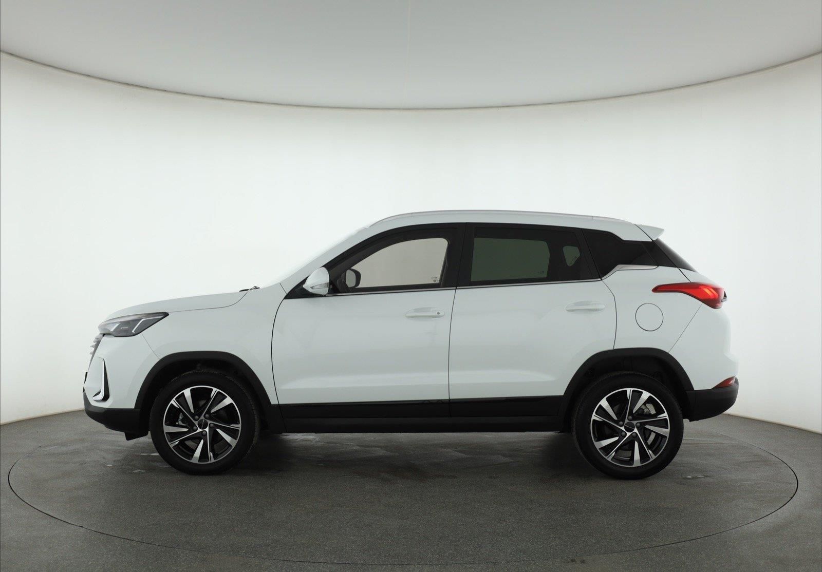 BAIC X3, 1.5T, Záruka, Serv.kniha, Kůže - fotka 3