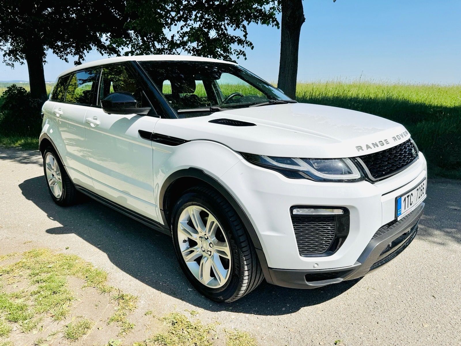 Land Rover Range Rover Evoque, 2.0td4,132Kw,4x4 - fotka 2