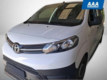 2.0 D-4D, Kombi, 8 míst, L2