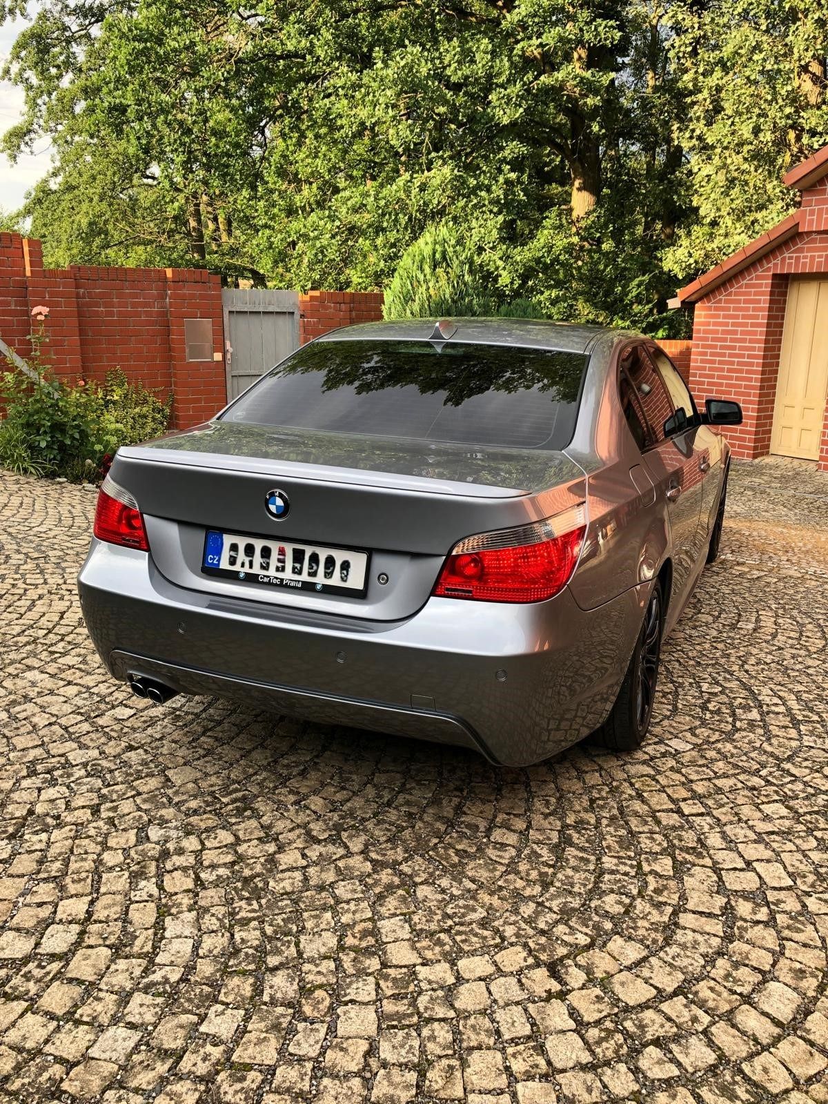 BMW Řada 5, BMW 525 XI - fotka 4