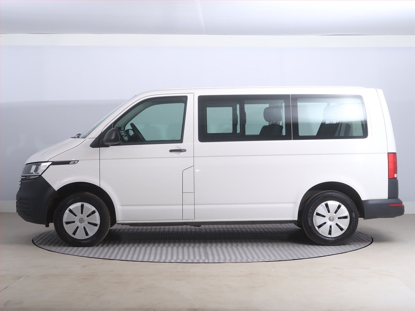 Volkswagen Transporter, 2.0 TDI, Kombi, 9 míst, KR - fotka 3