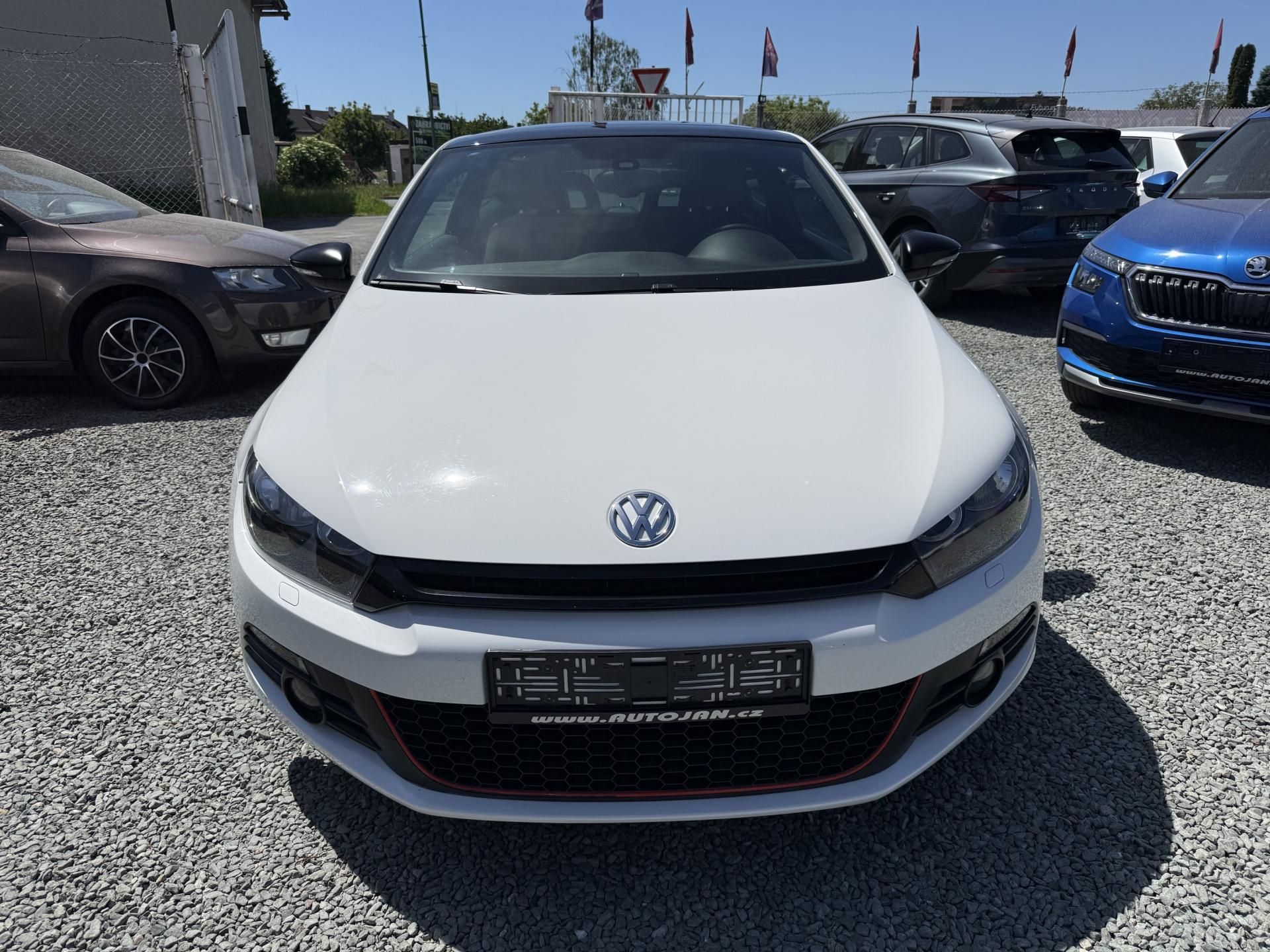 Volkswagen Scirocco, 2.0 TDI DSG SPORT 125KW - fotka 2