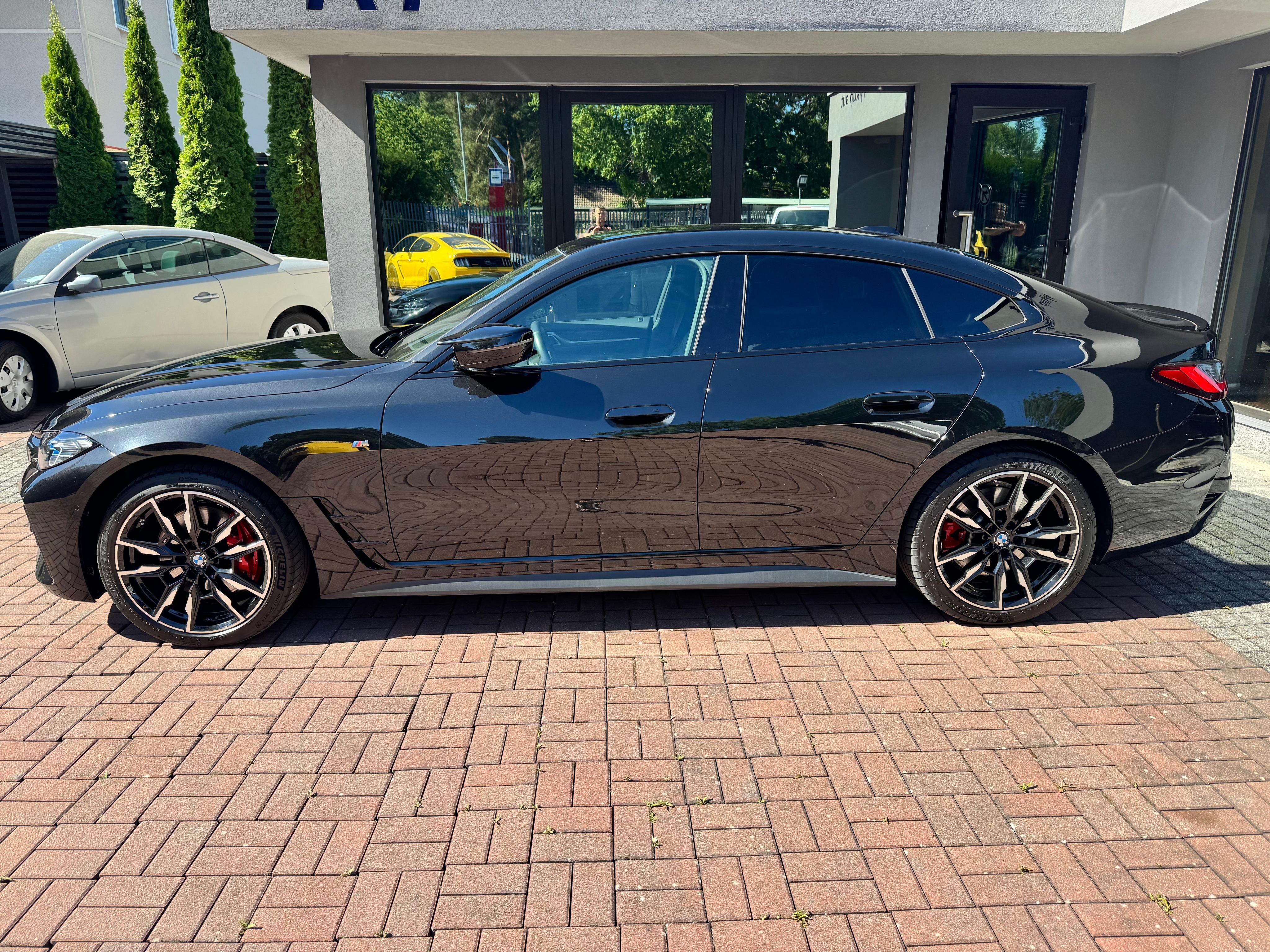 BMW Řada 4, M440i xDrive Gran Coupe - fotka 2