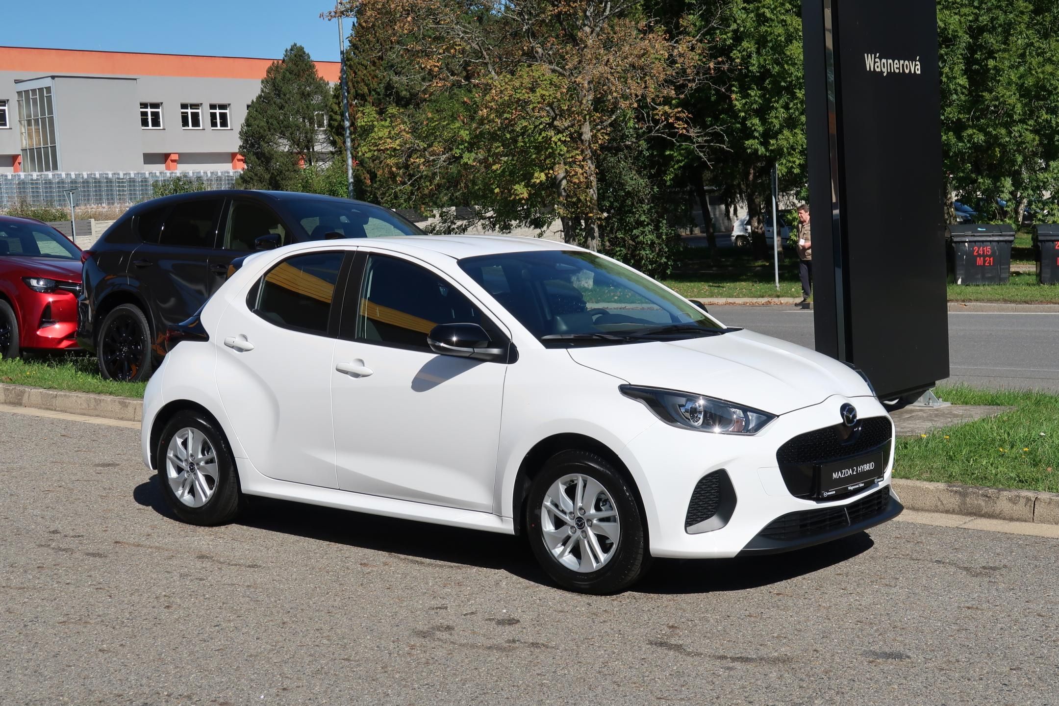 Mazda 2 Hybrid, Mazda 1,5l 116k Center-line - fotka 2