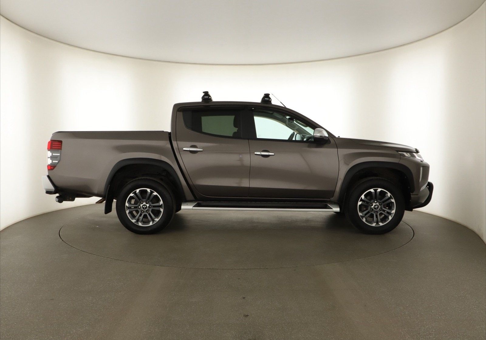 Mitsubishi L200, 2.2 DI-D, 4X4, Automat - fotka 6