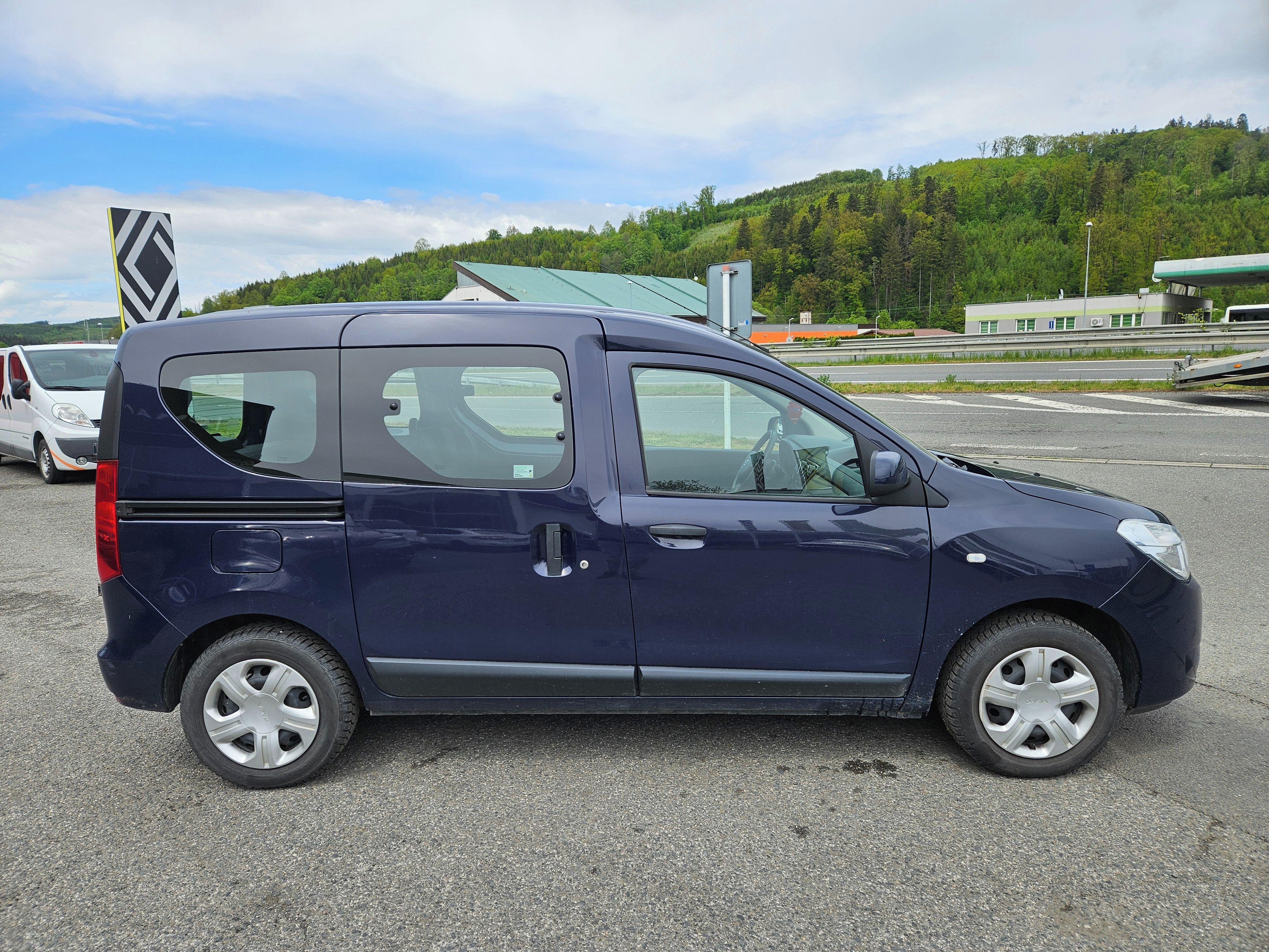 Dacia Dokker, 1.6, 2015, najeto 160.000 km - fotka 4