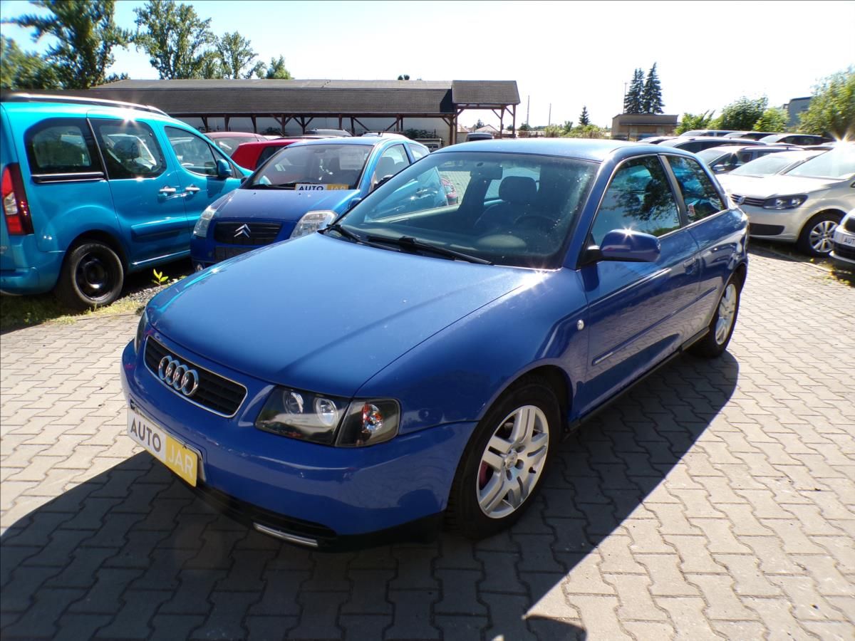 Audi A3, 1,6 i  ALU KOLA - fotka 2