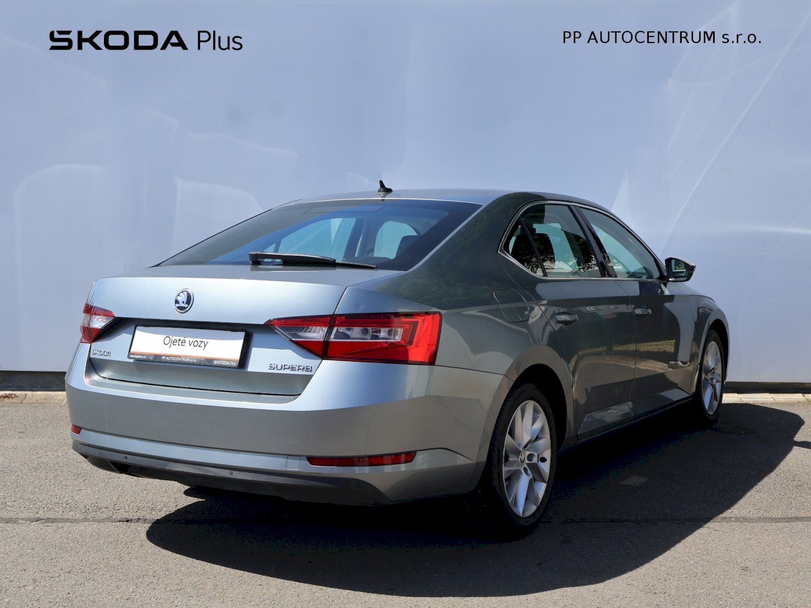 Škoda Superb, Ambition 2.0TDI 110kW - fotka 2