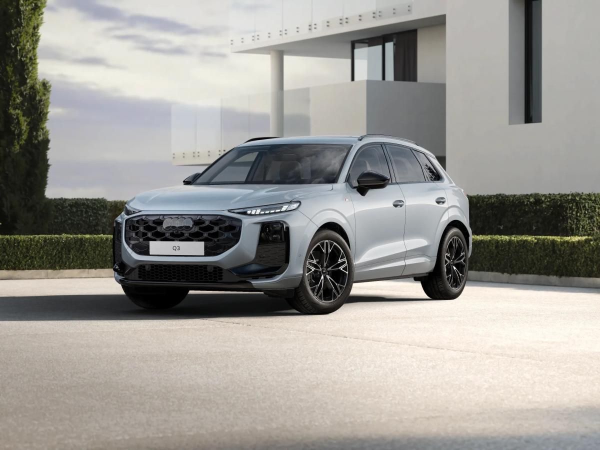 Audi Q3, S line pakety Tech Plus + Grav