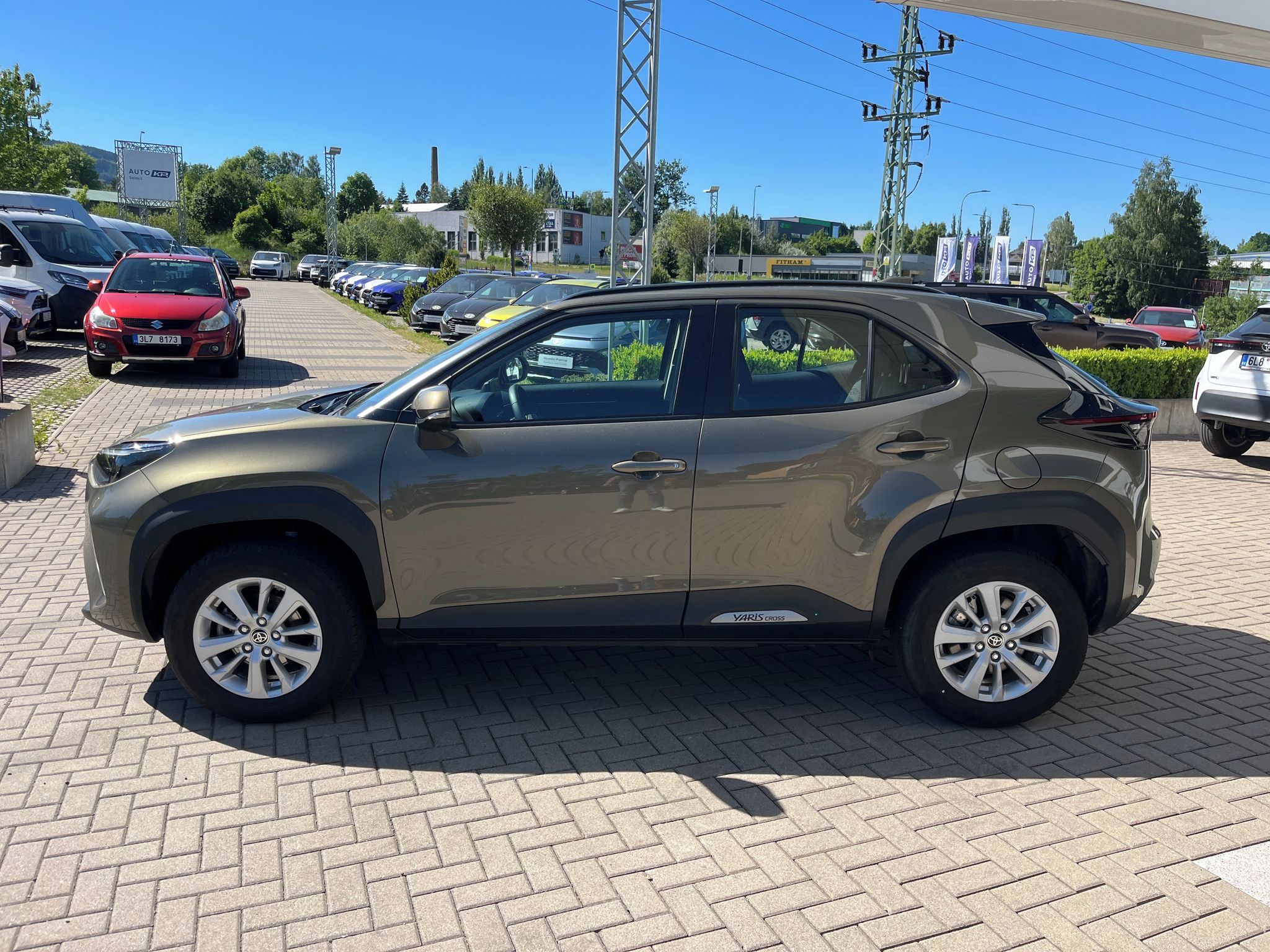 Toyota Yaris Cross, 1.5 Hybrid e-CVT Comfort - fotka 3