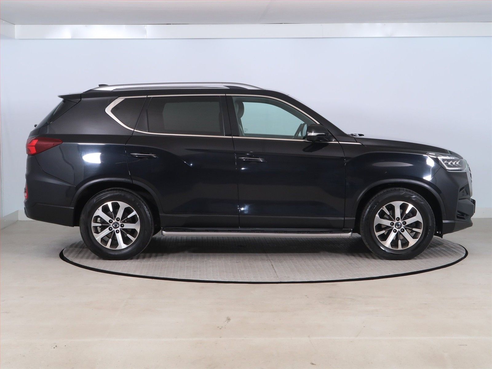 SsangYong Rexton, 2.2 Diesel, 4X4, Automat, ČR - fotka 6