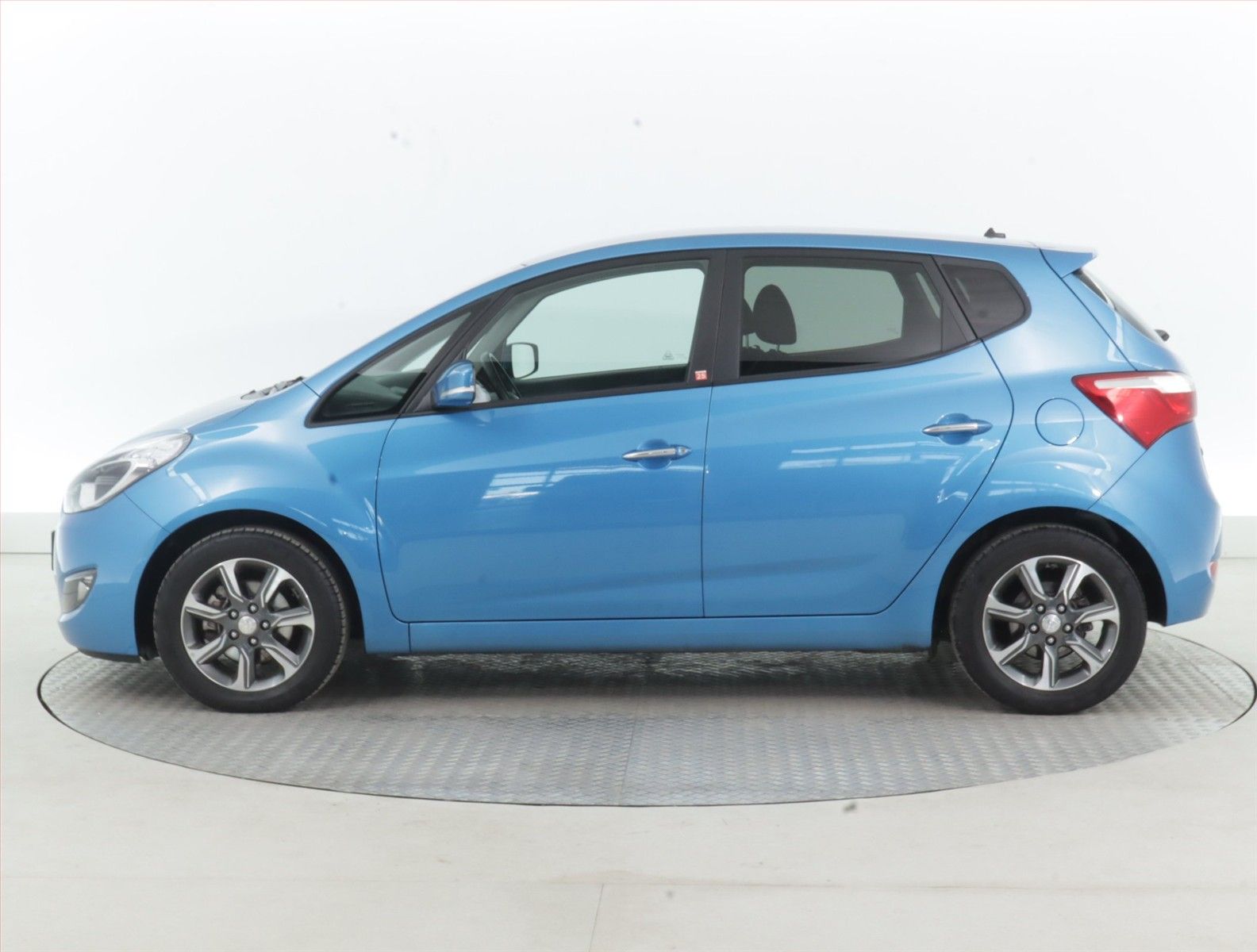 Hyundai ix20, 1.6 CVVT, Automat - fotka 3