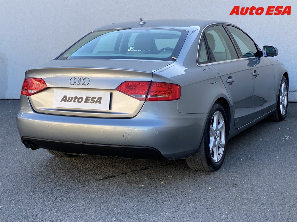 Audi A4, 2.0 TDi Quattro,Ambition - fotka 4
