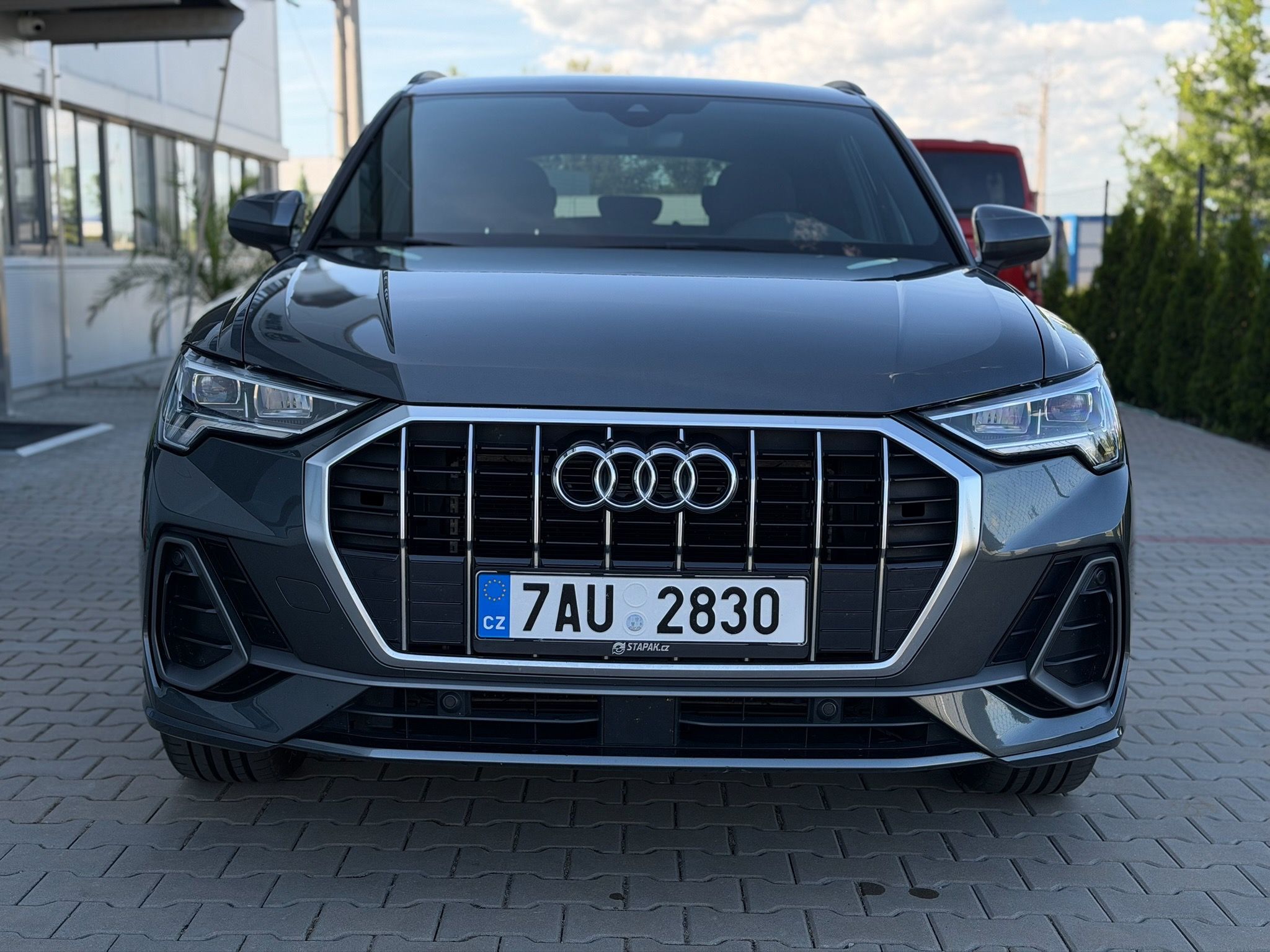 Audi Q3, 1.5 TFSI DSG S-line ČR DPH - fotka 2
