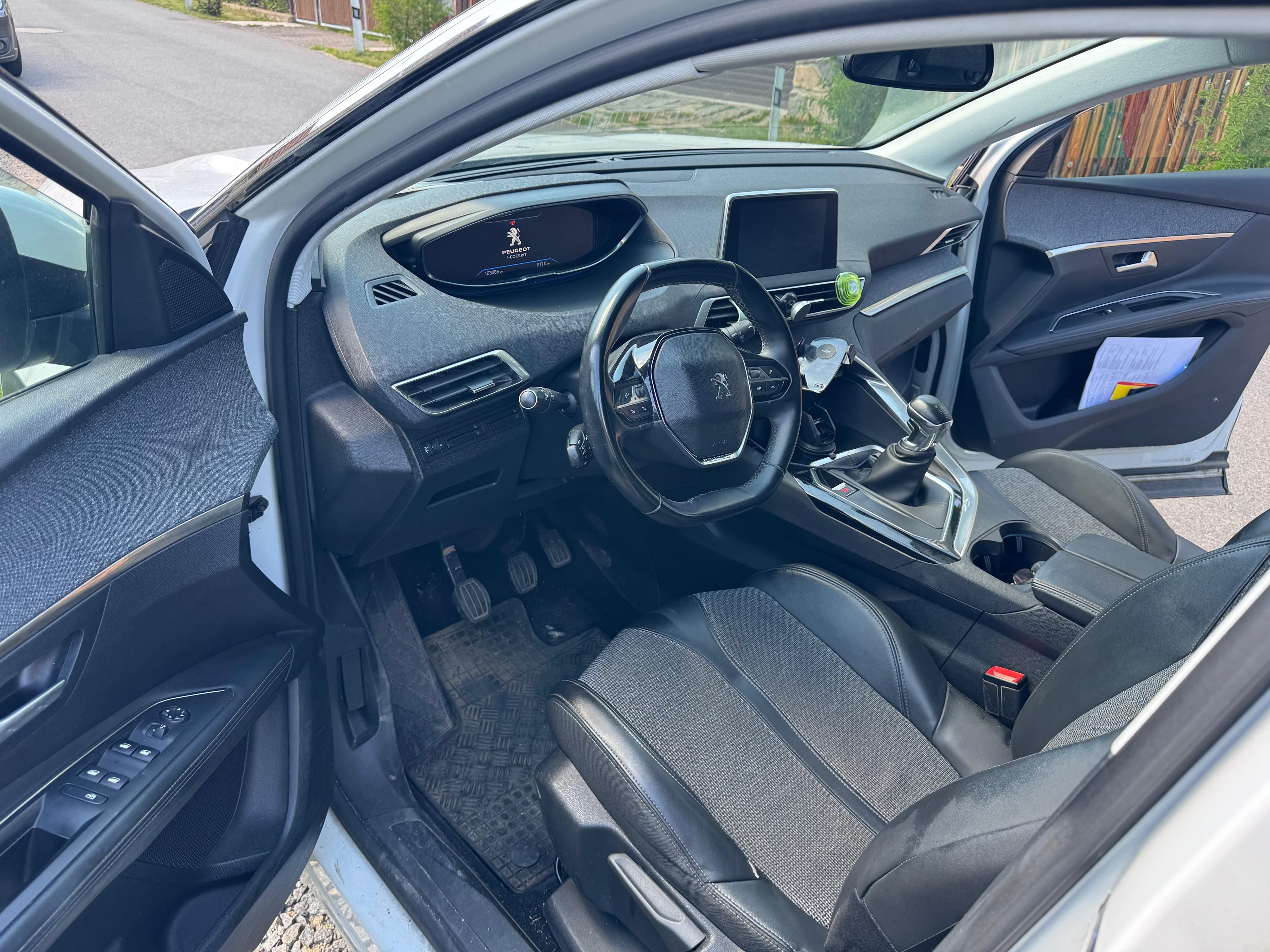 Peugeot 3008 - fotka 5