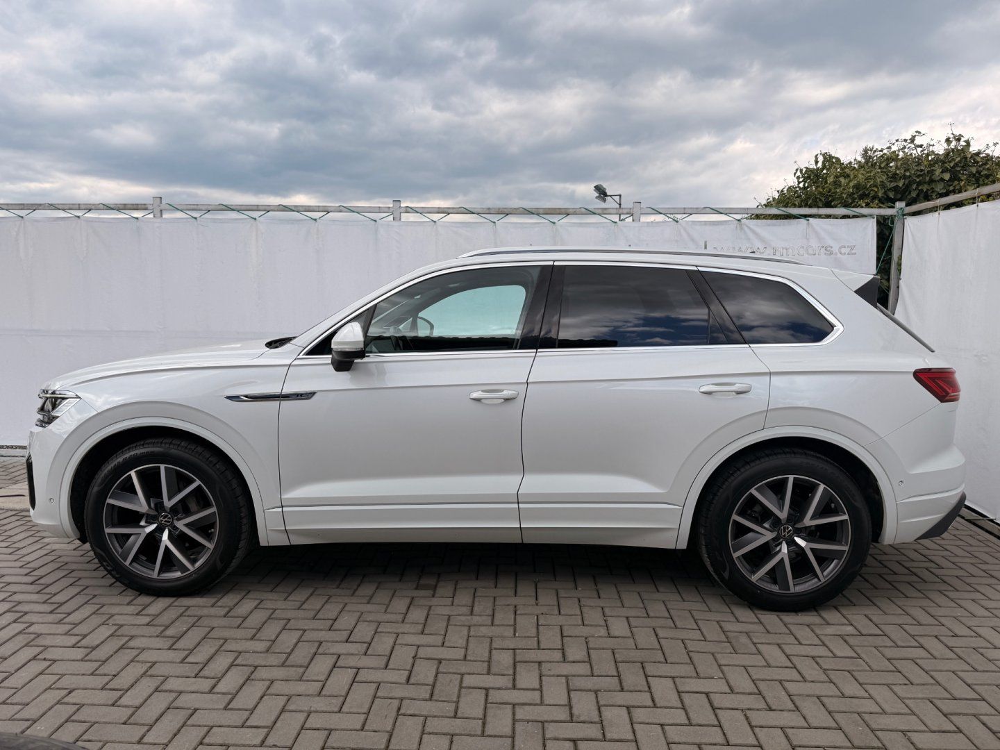 Volkswagen Touareg, 3.0TDI 210kW R-Line*DPH*HUD*ČR - fotka 3