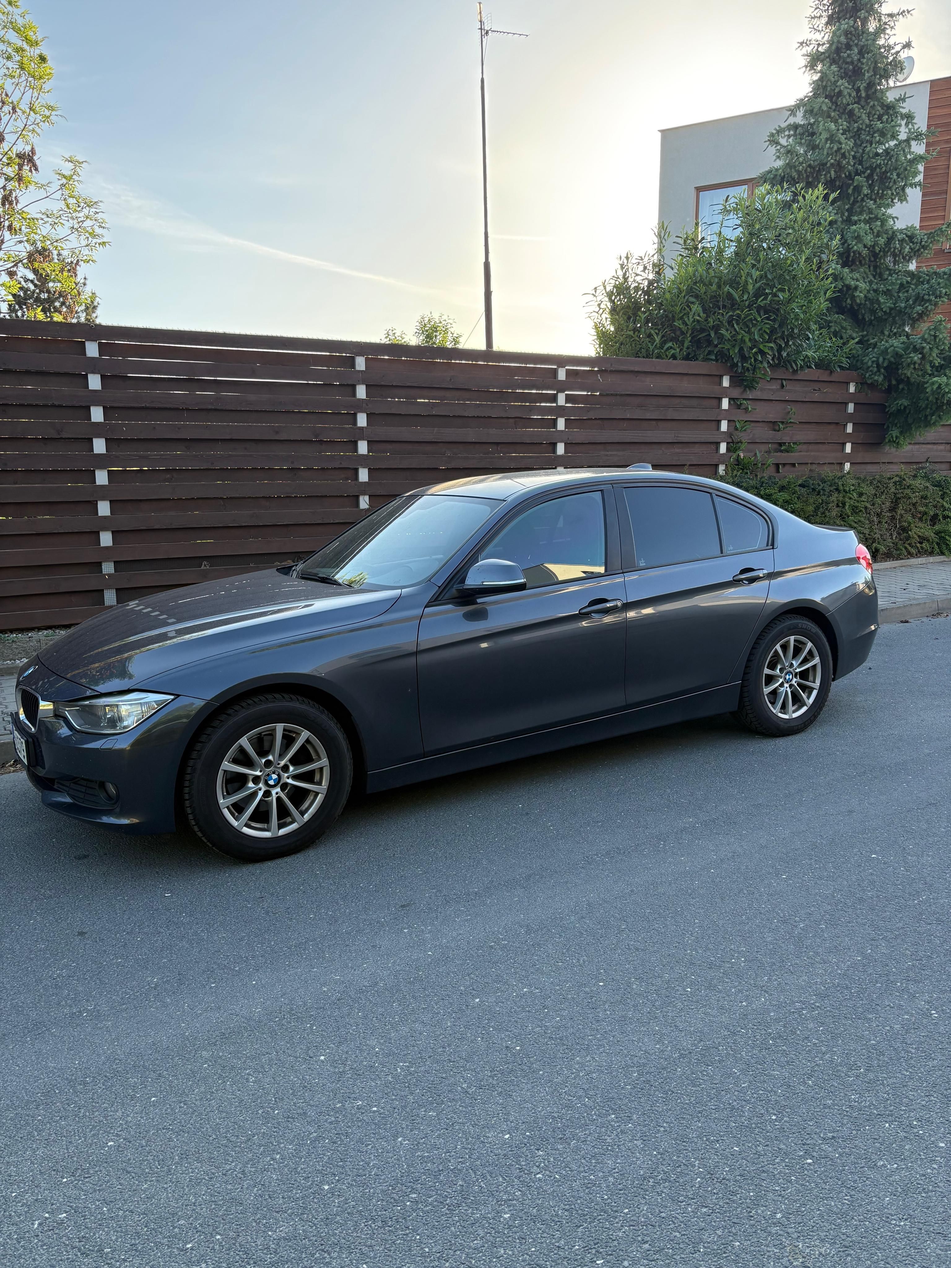 BMW Řada 3 - fotka 2